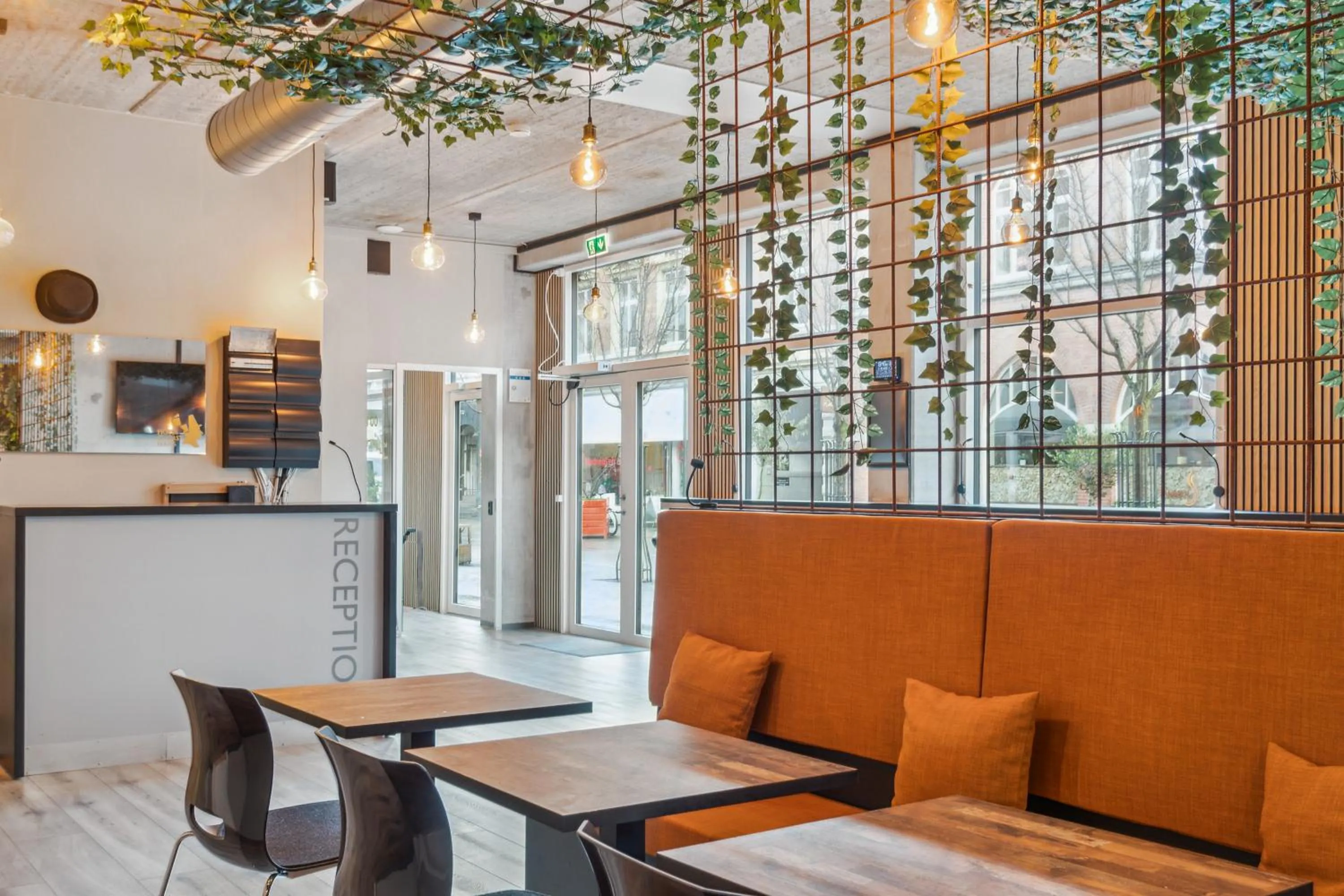 Seating area in Hotel Fyrtøjet - We give less You save more