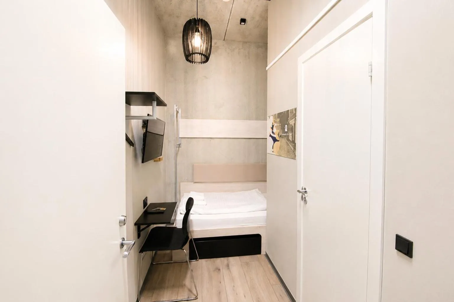 Bed in Hotel Fyrtøjet - We give less You save more