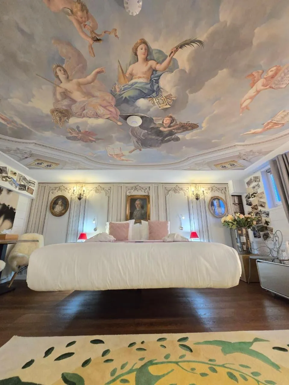 Bed in Snow Lodge Hotel Courchevel 1850