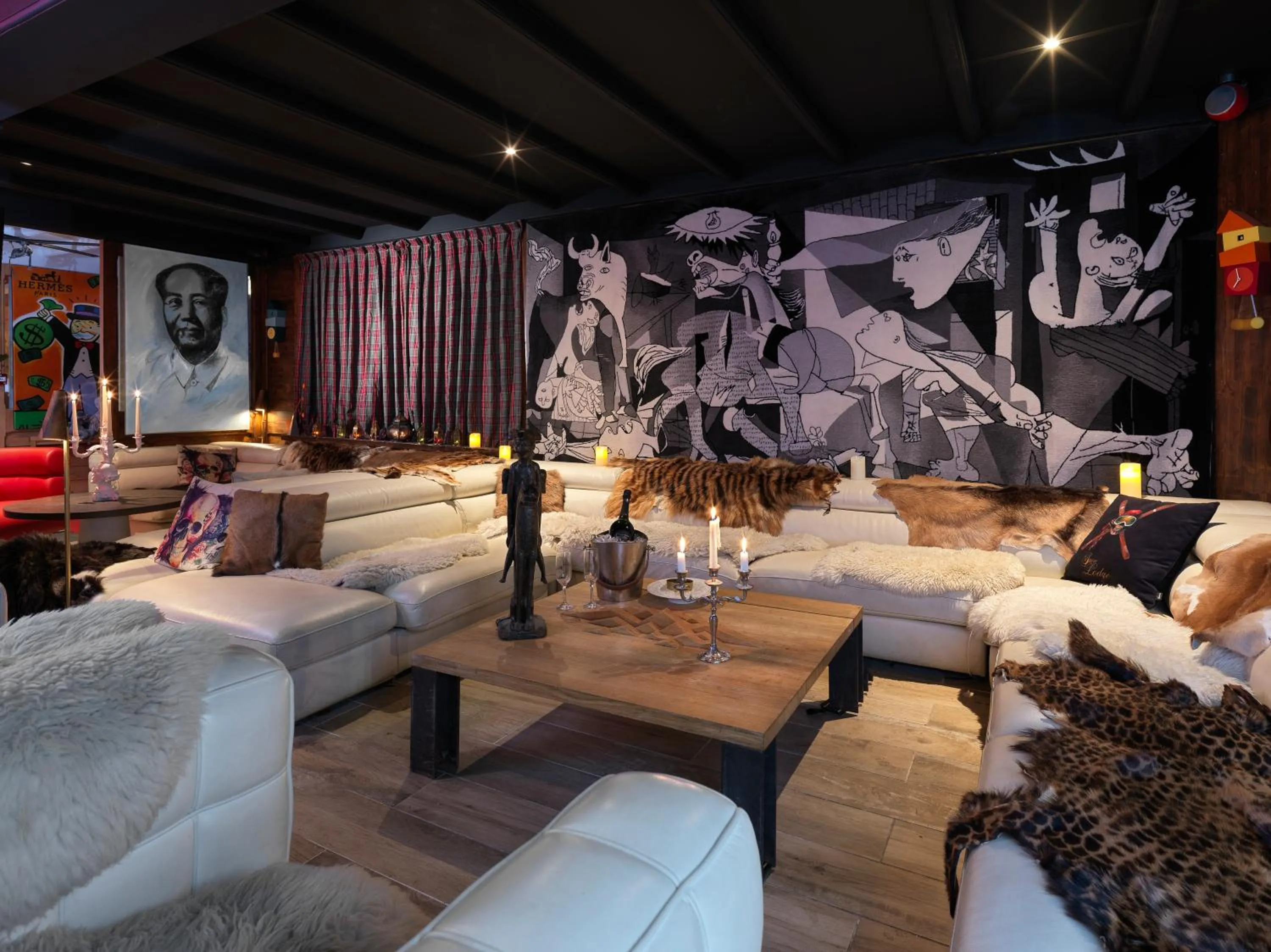 Living room in Snow Lodge Hotel Courchevel 1850