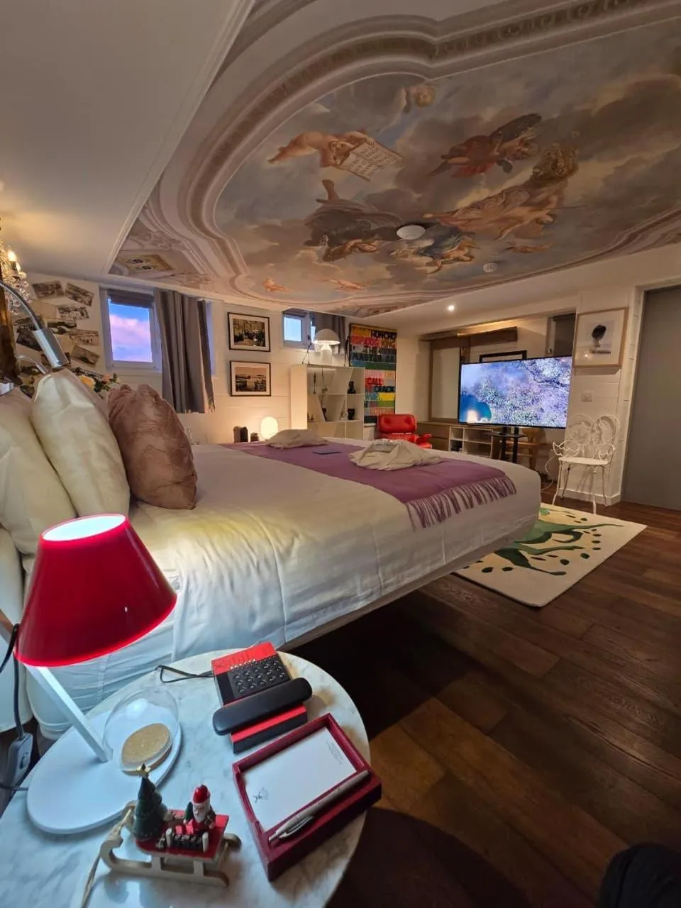 Photo of the whole room, Bed in Snow Lodge Hotel Courchevel 1850