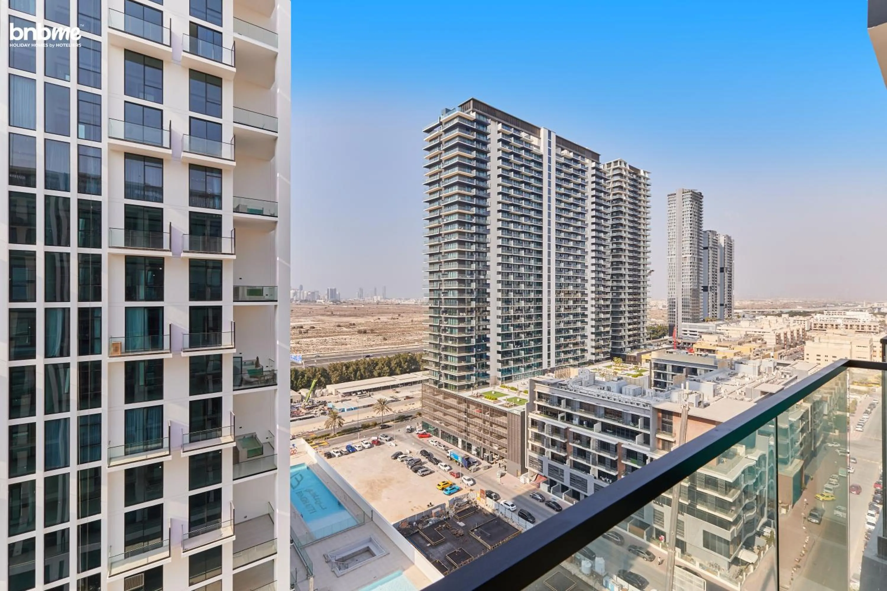 Day in bnbmehomes - Binghatti Lavender