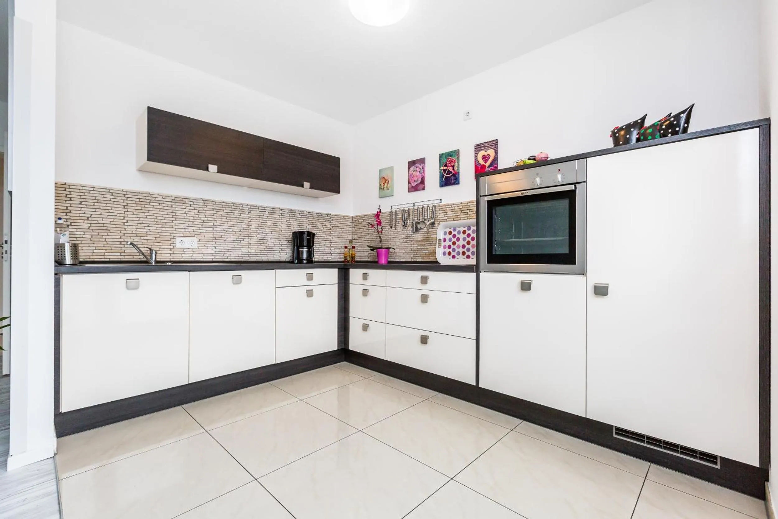 Kitchen or kitchenette in Apartment Köln Rath