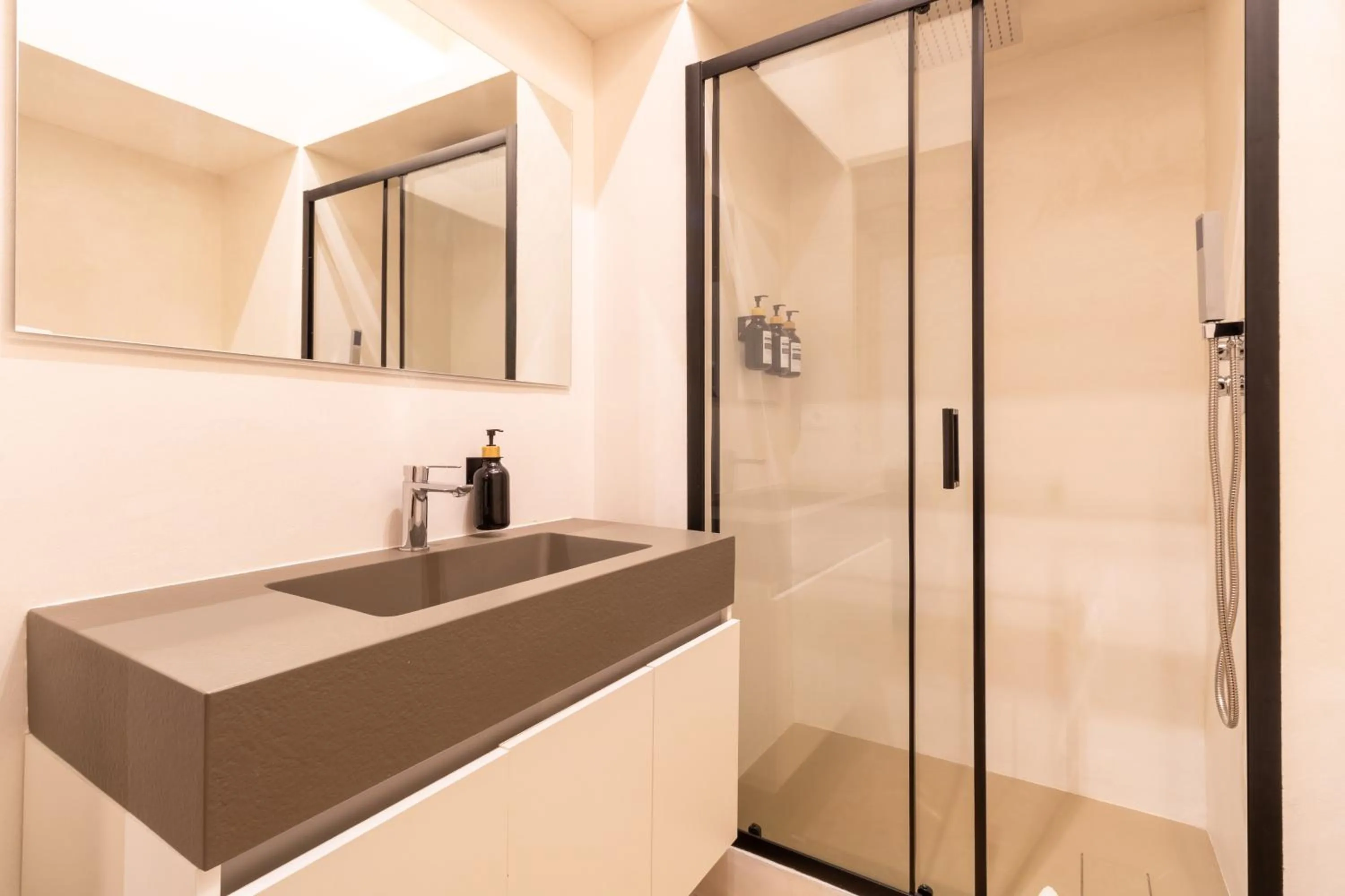 Shower in Cunabu Morosini