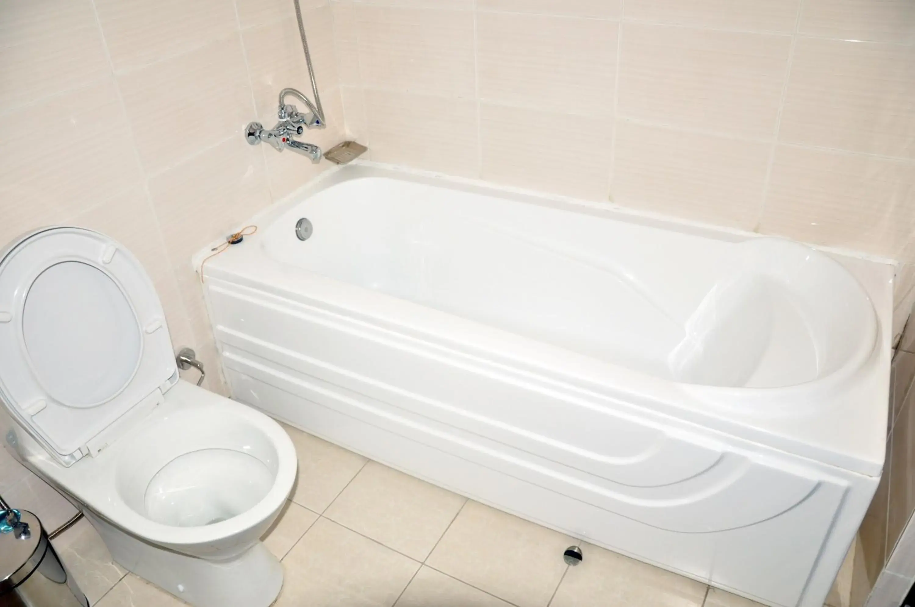 Standard Twin Room - single occupancy in Great Seasons Hotel Standard Twin Room - single occupancy in Great Seasons Hotel