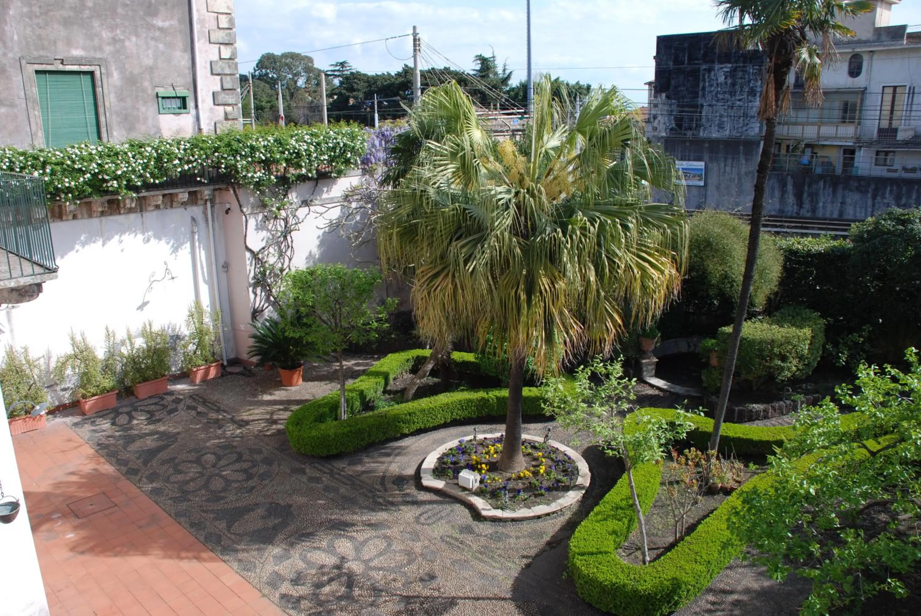 Garden view in B&B Villa Maria