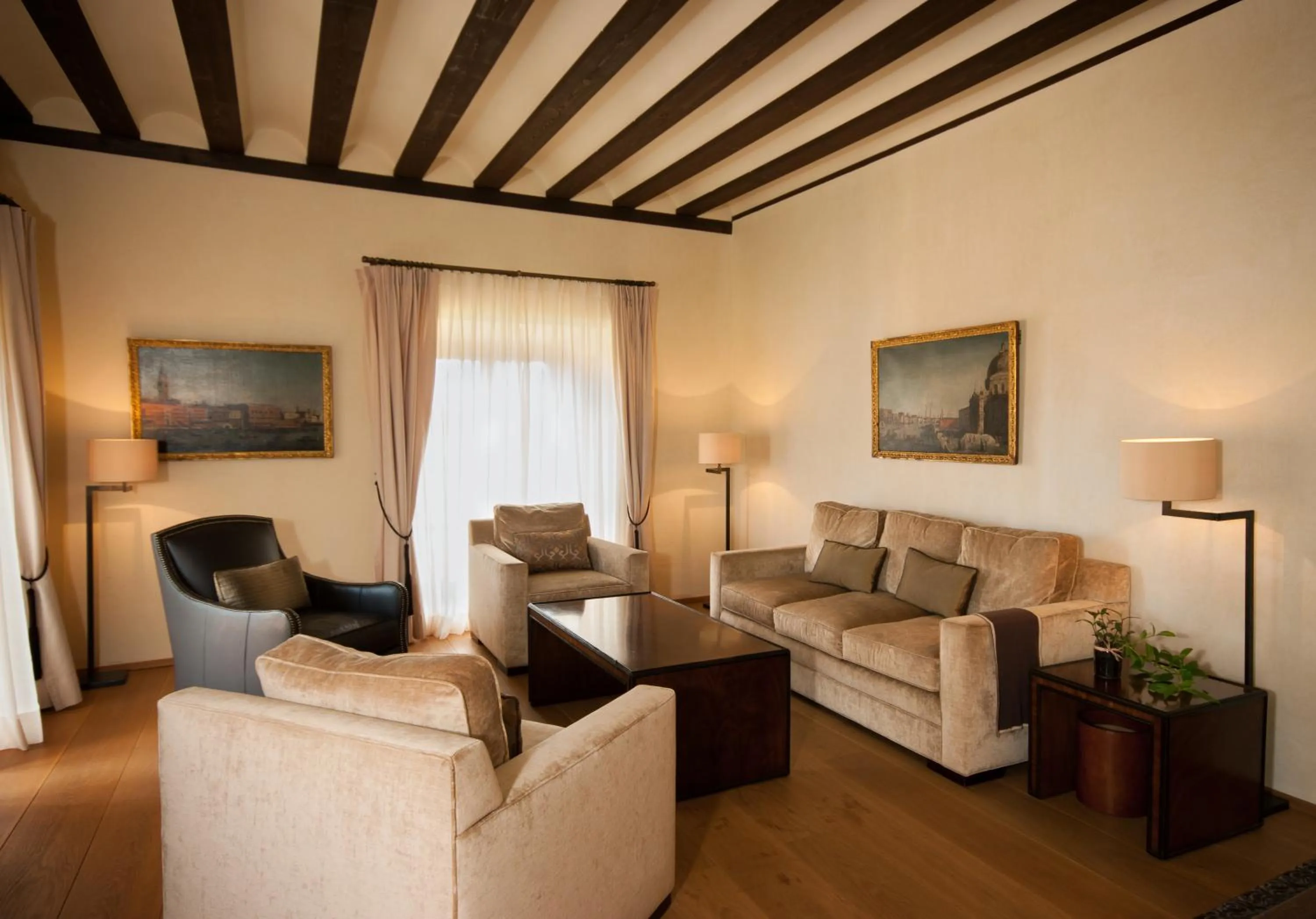 Living room in Abadia Retuerta LeDomaine