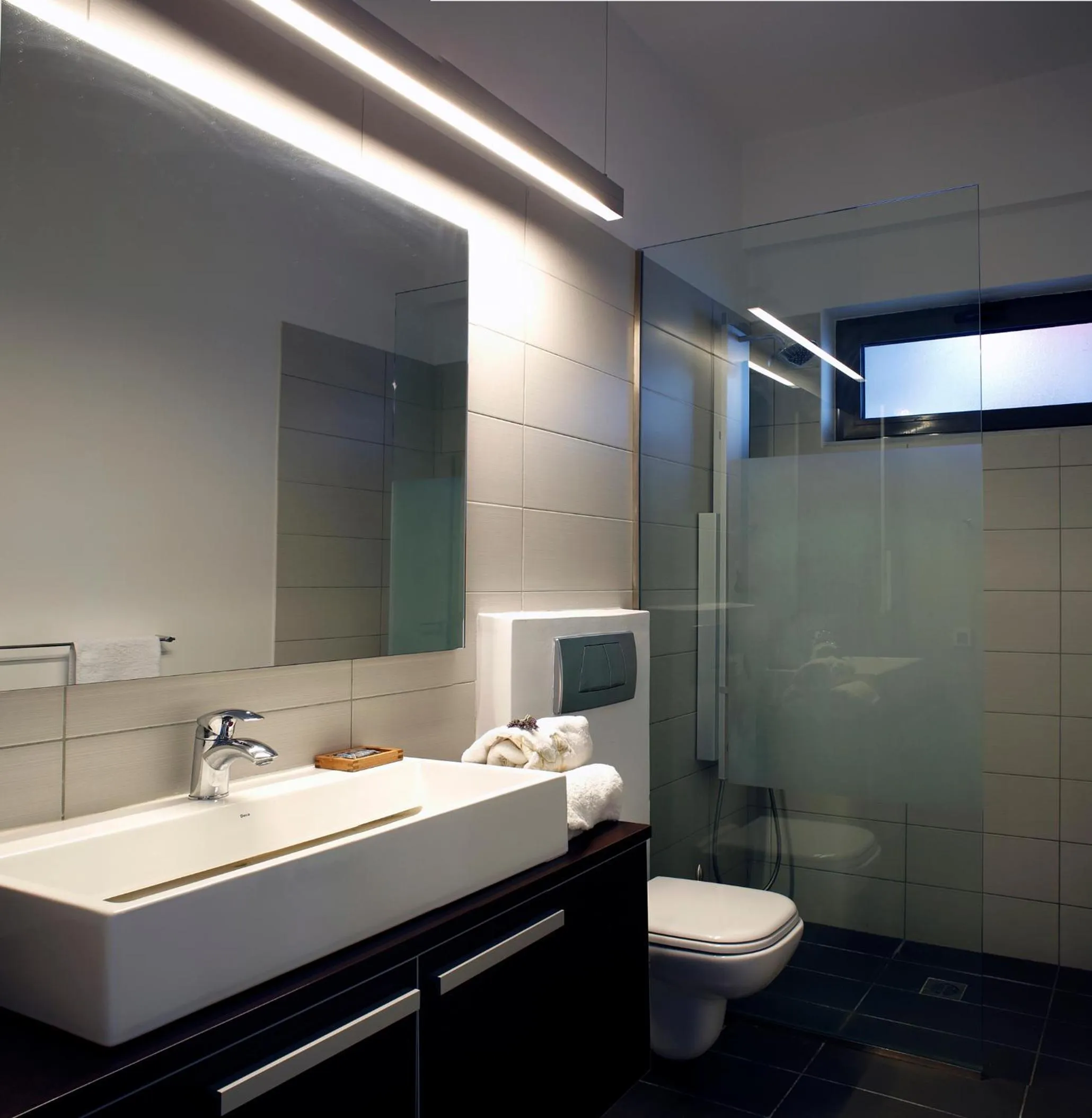 Bathroom in Seaview Maisonette Schinias