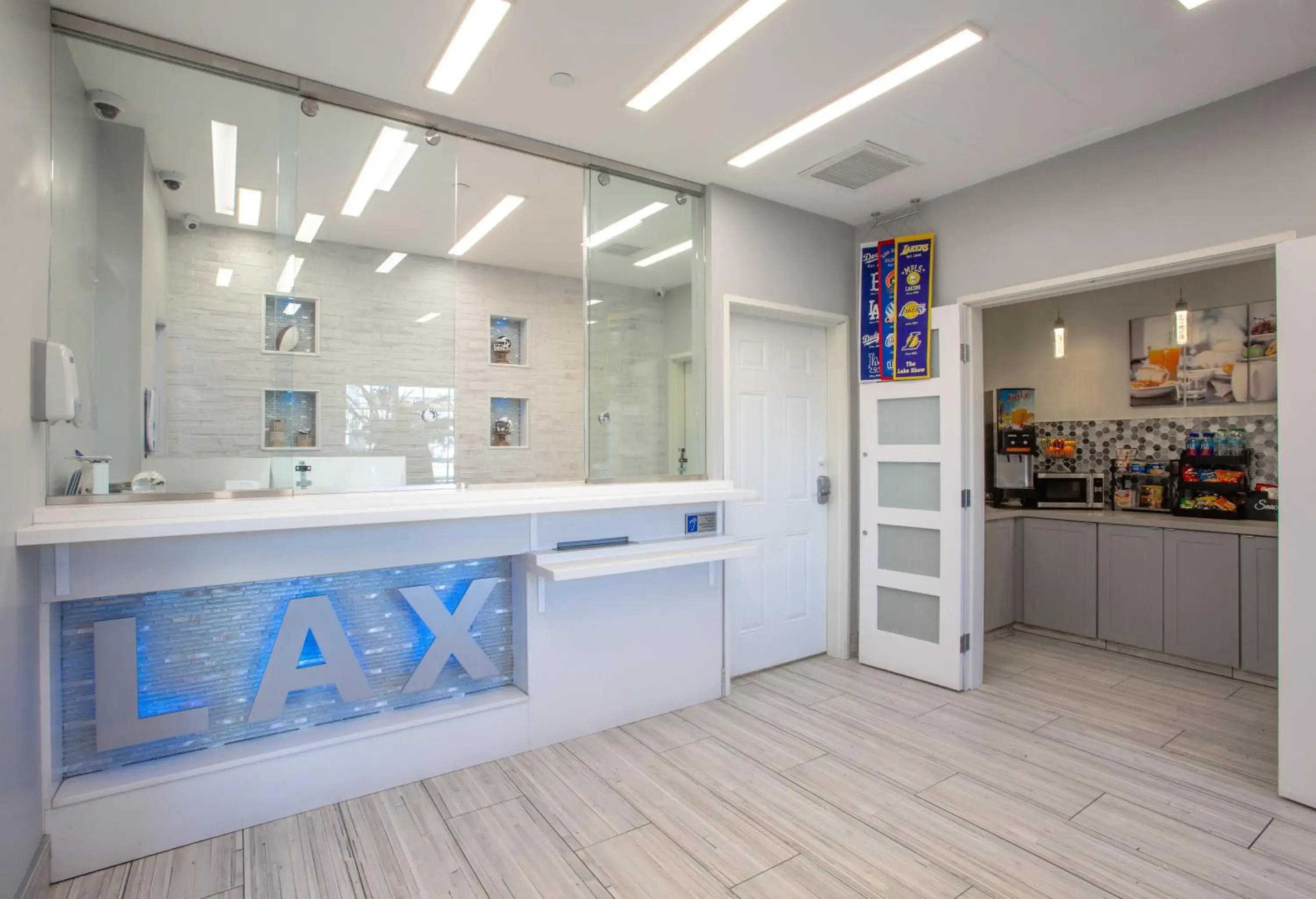 Elev8 Hotel Los Angeles, LAX Elev8 Hotel Los Angeles, LAX