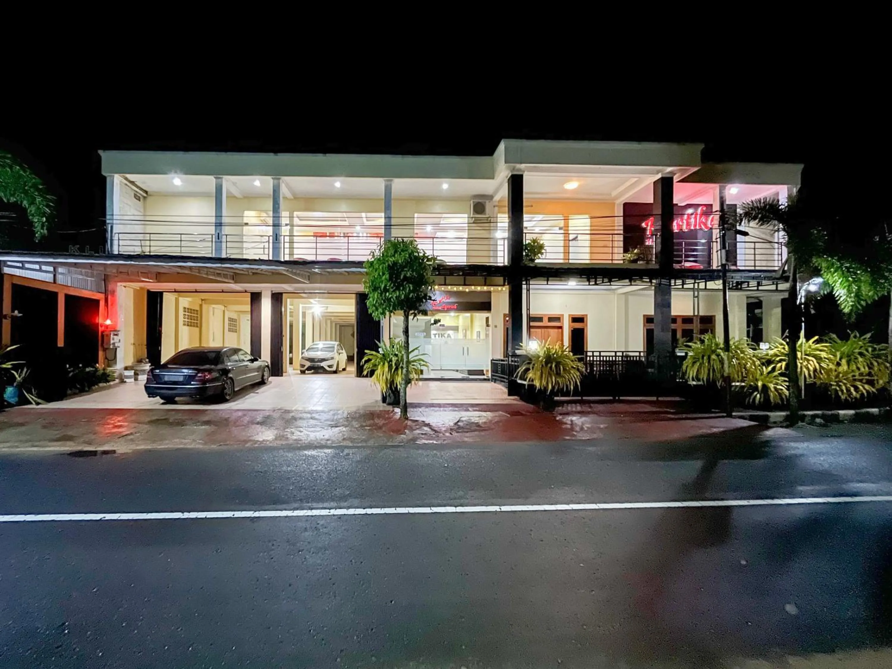 Kartika Hotel Syariah Pacitan Mitra RedDoorz