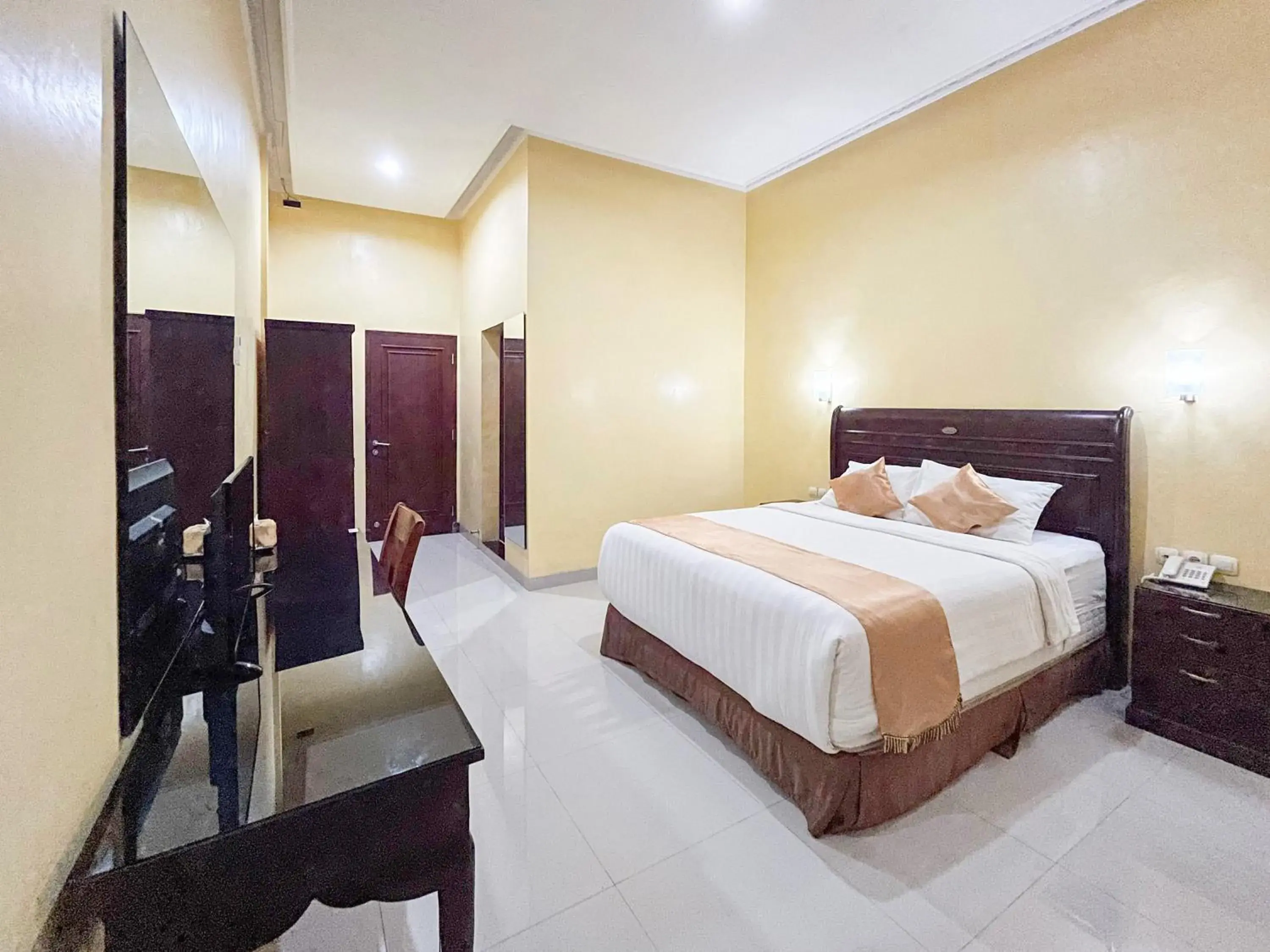 Kartika Hotel Syariah Pacitan Mitra RedDoorz Kartika Hotel Syariah Pacitan Mitra RedDoorz
