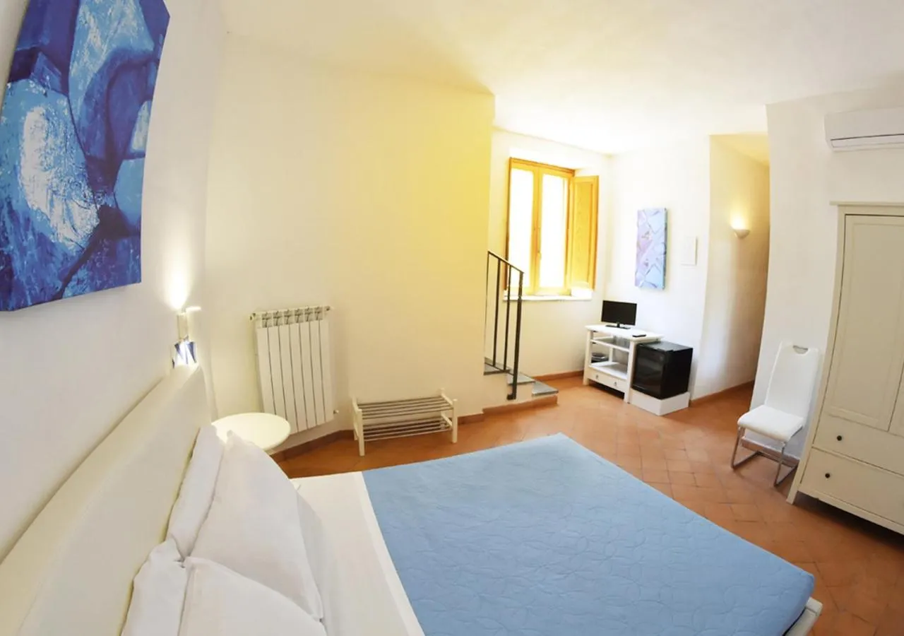 Bed in B&B Costa di Amalfi