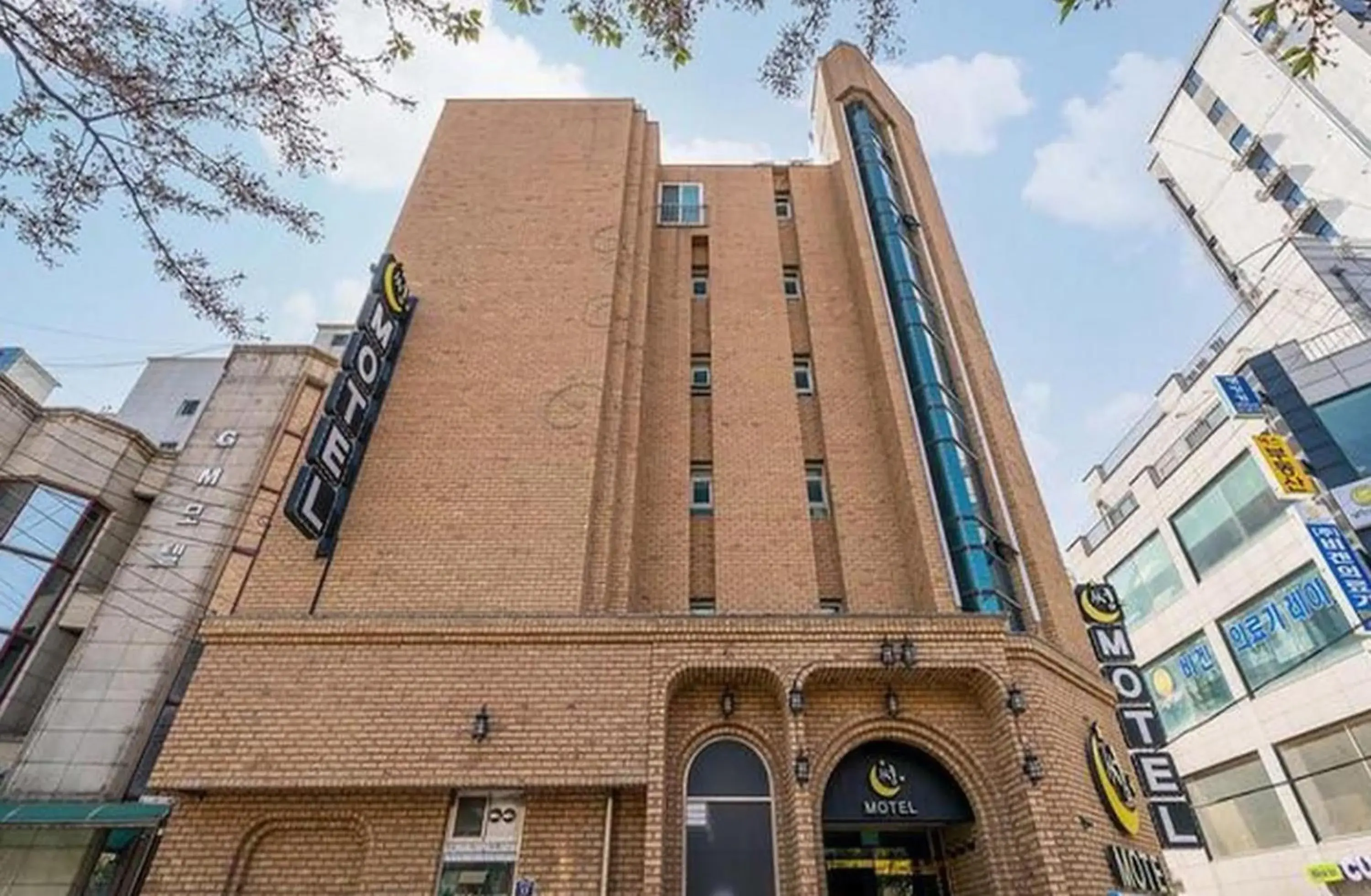 Ssum Hotel Suwon Ssum Hotel Suwon