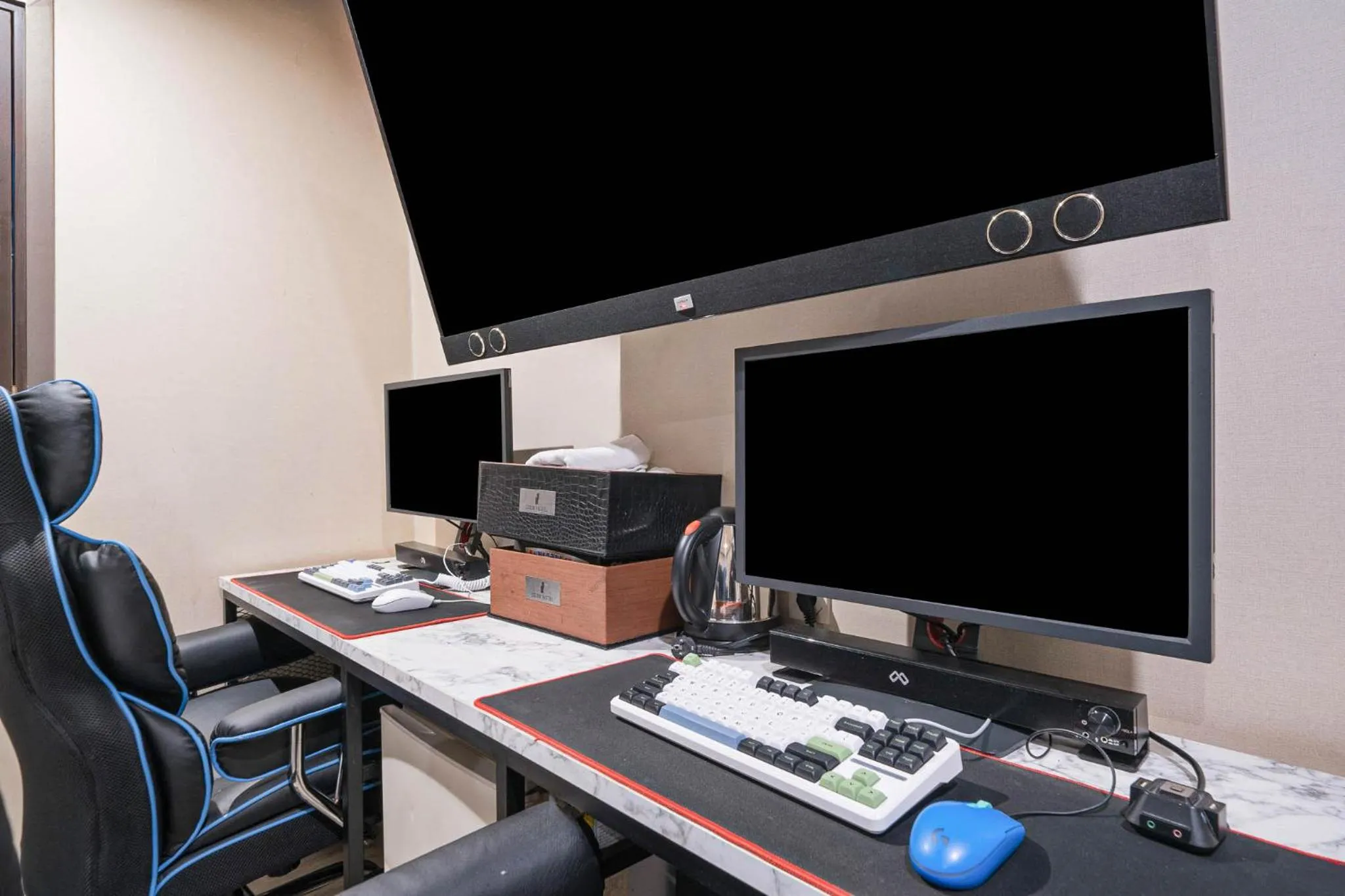 TV and multimedia in Ssum Hotel Suwon