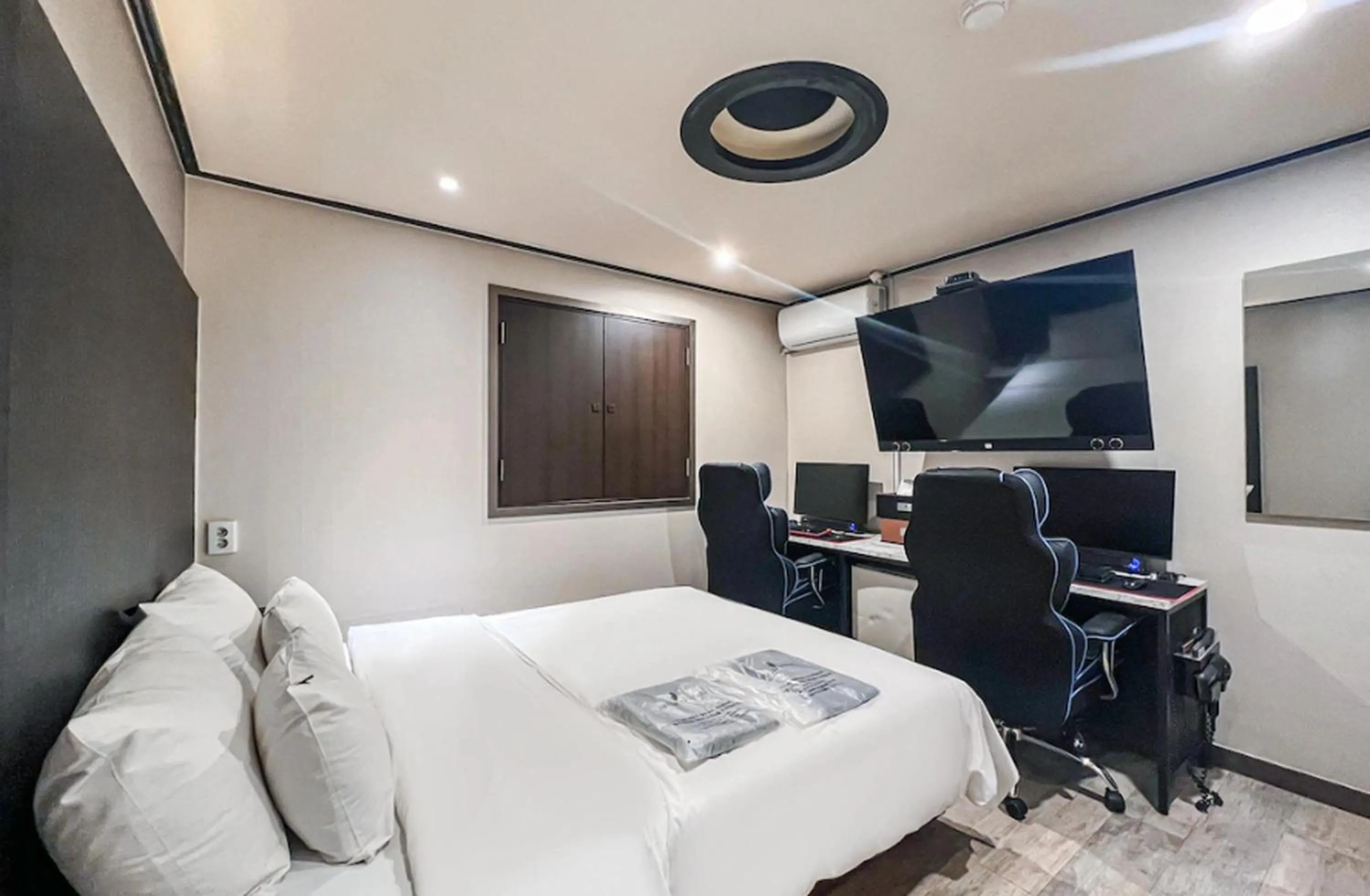 Bedroom, Bed in Ssum Hotel Suwon