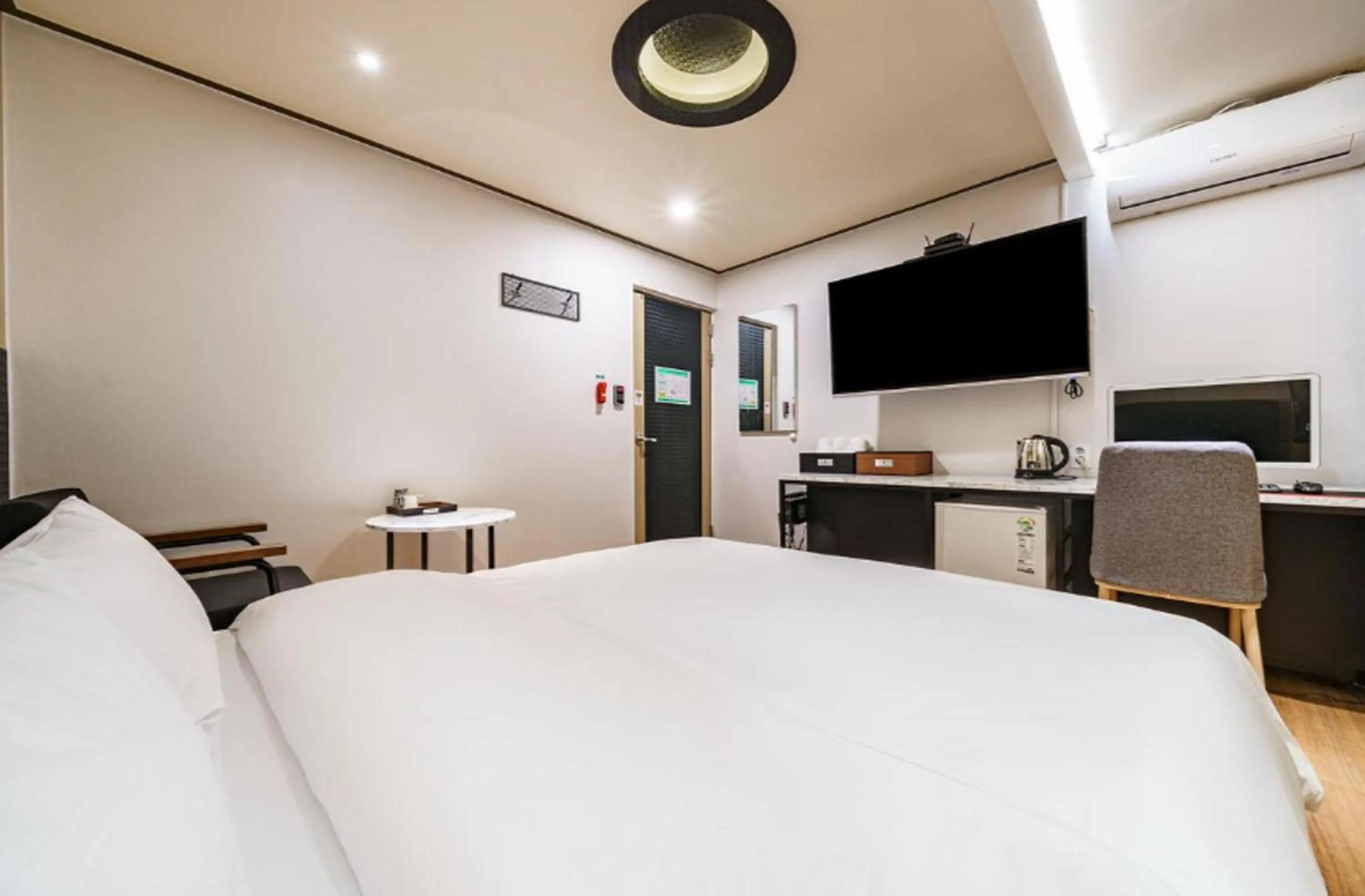 Bedroom, Bed in Ssum Hotel Suwon