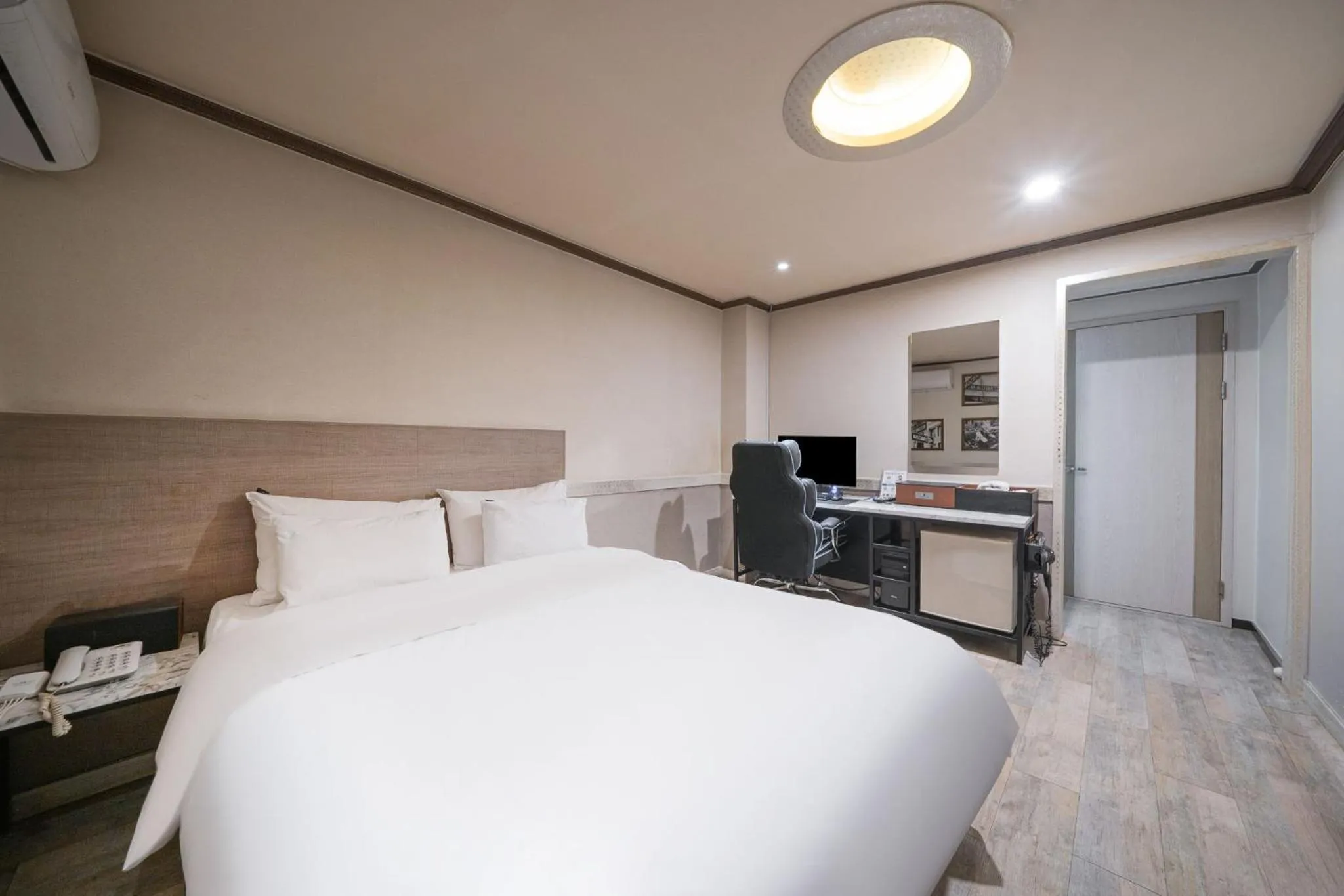 Bedroom, Bed in Ssum Hotel Suwon