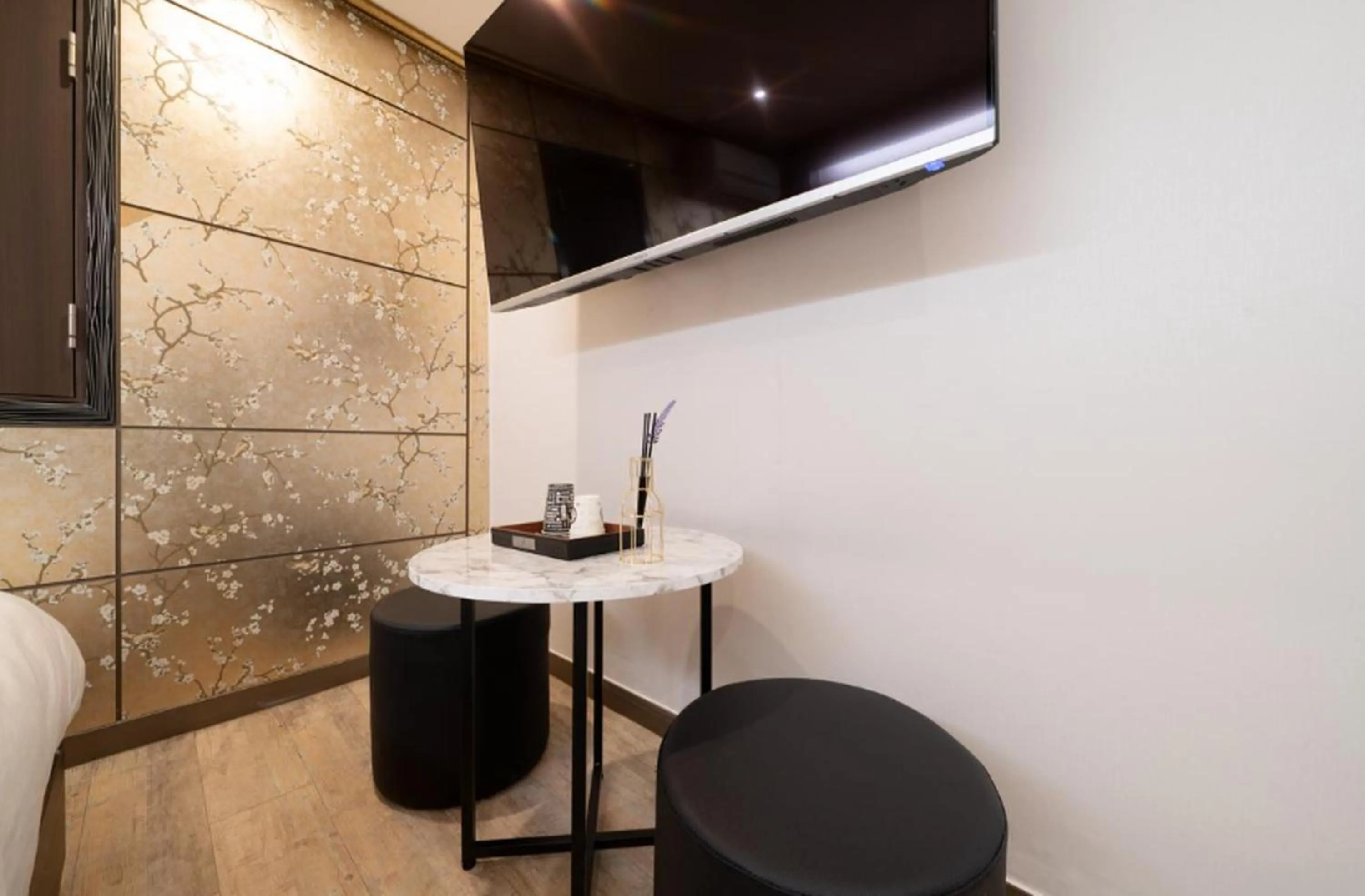 TV and multimedia in Ssum Hotel Suwon
