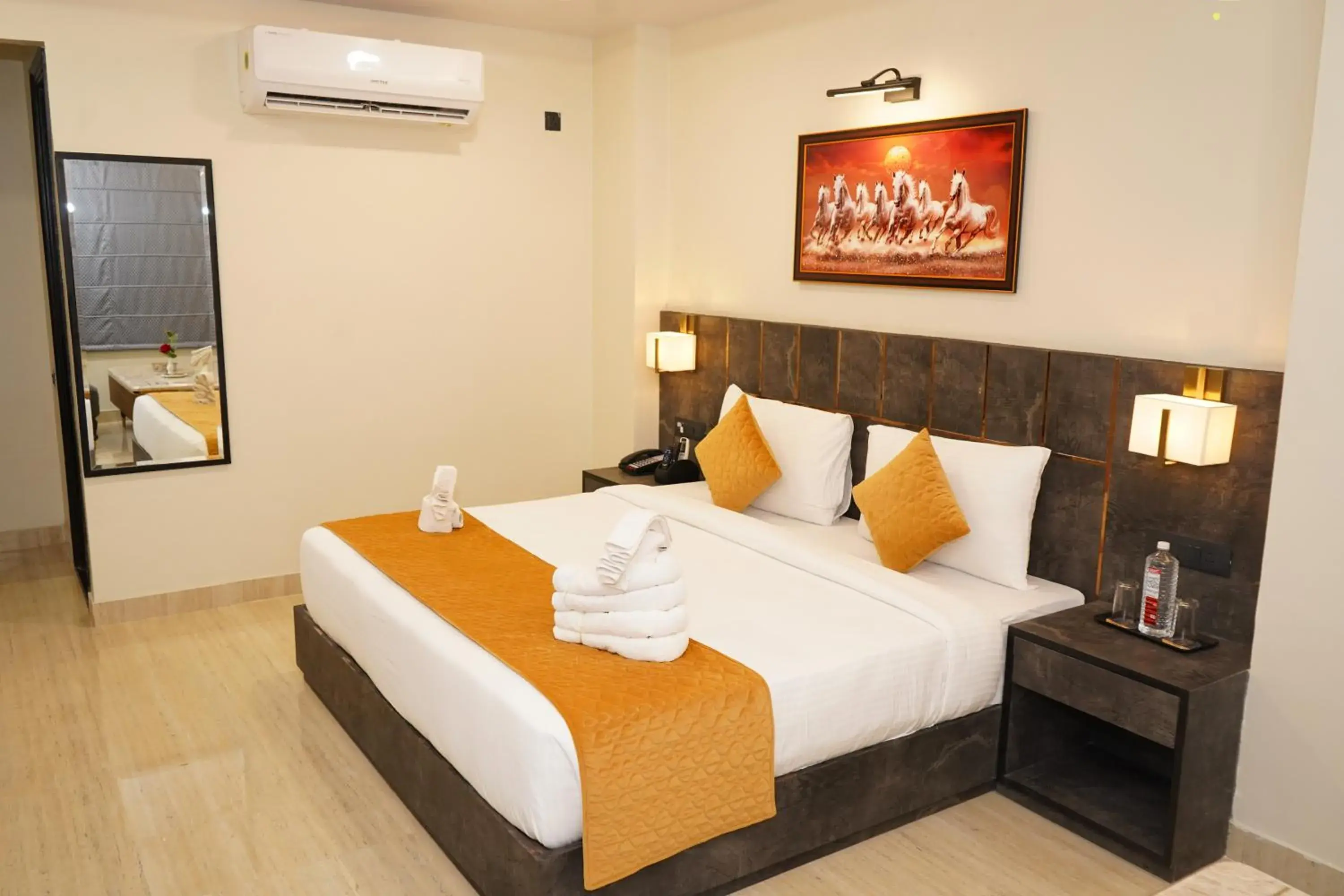 Superior Double Room in ShriGo Hotel Banaras Superior Double Room in ShriGo Hotel Banaras
