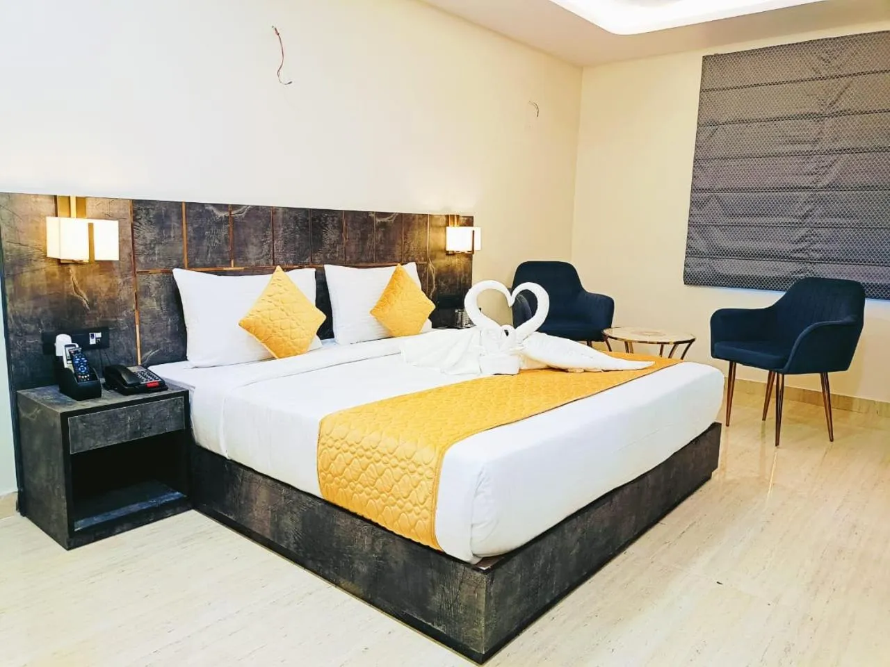 Bed in ShriGo Hotel Banaras