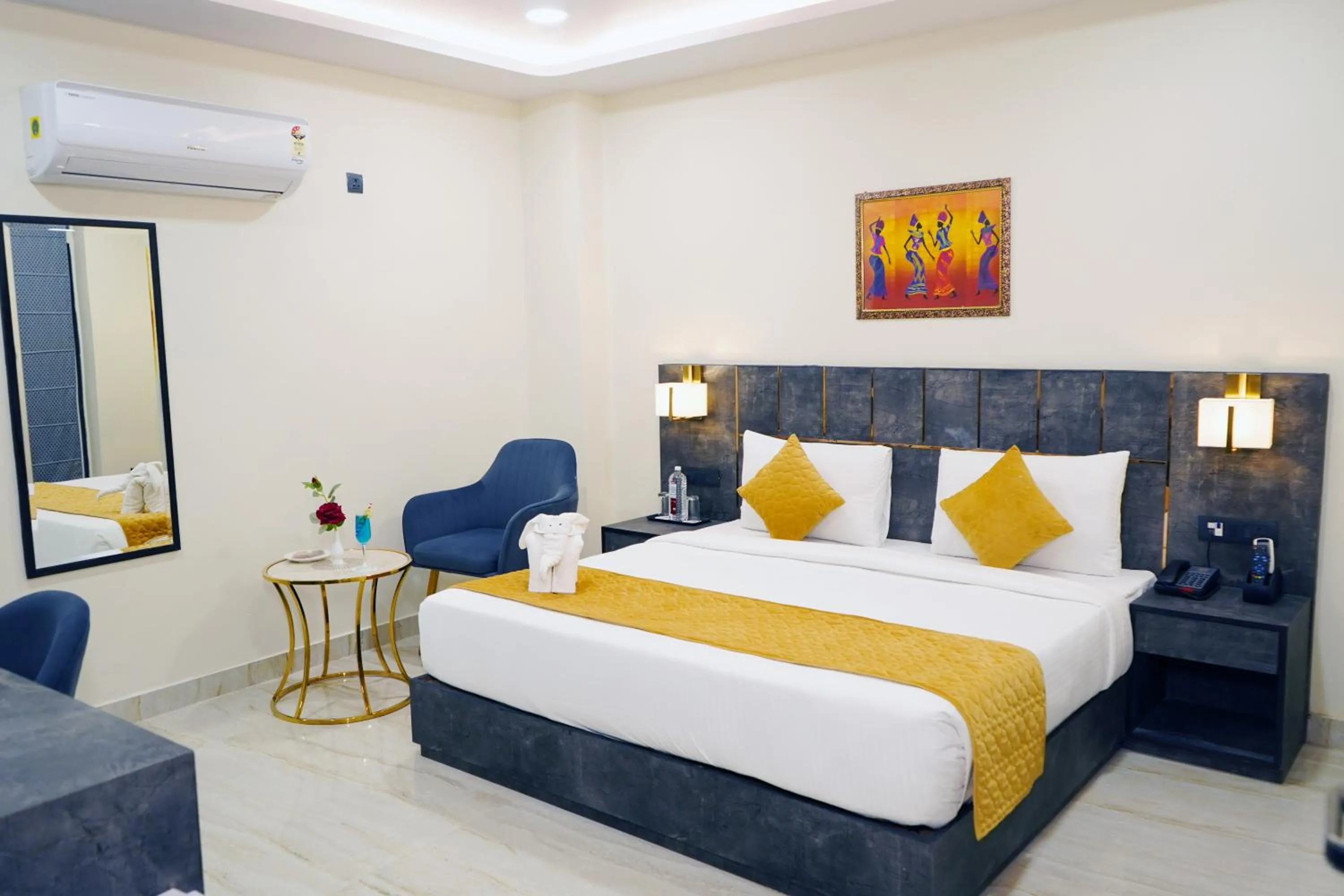 Bed in ShriGo Hotel Banaras