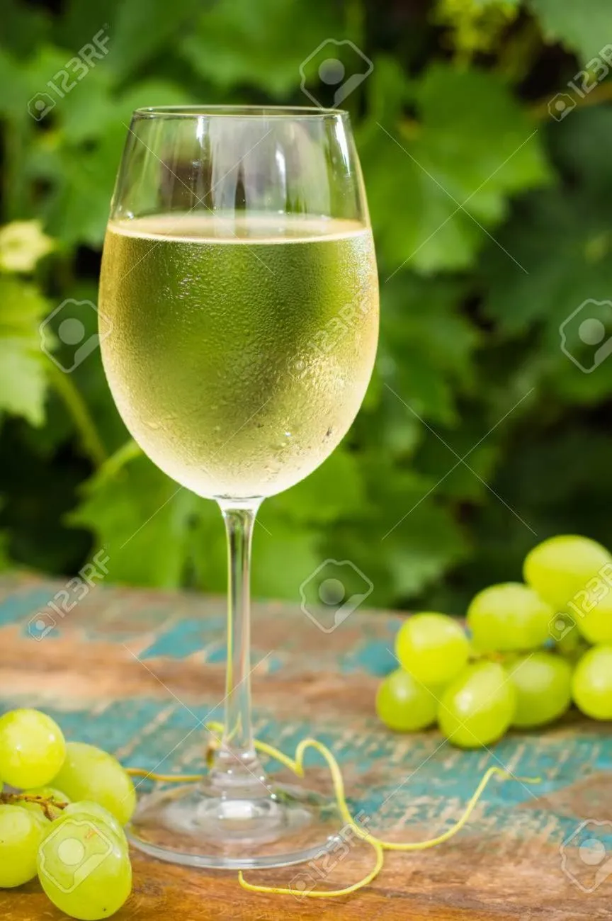 Alcoholic drinks in Mookies Bungalows