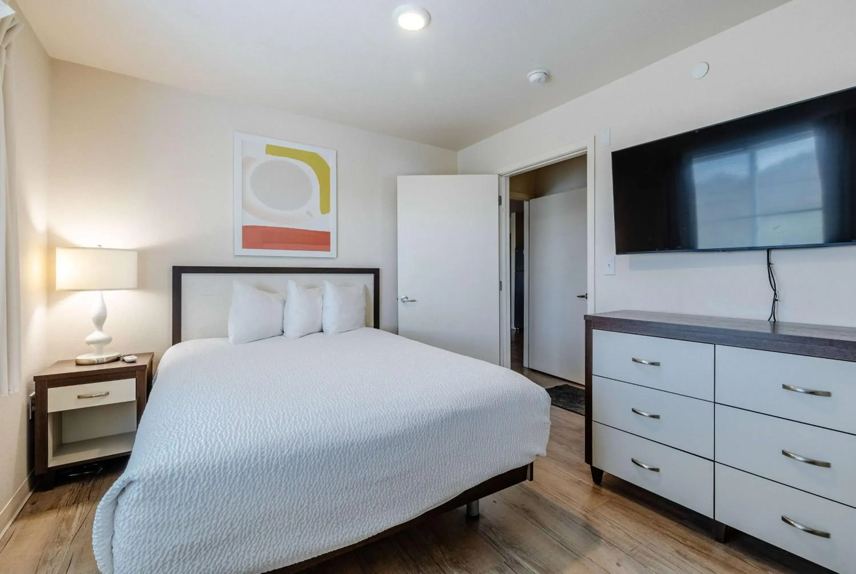 Photo of the whole room, Bed in WaterWalk Extended Stay by Wyndham Wichita Photo of the whole room, Bed in WaterWalk Extended Stay by Wyndham Wichita