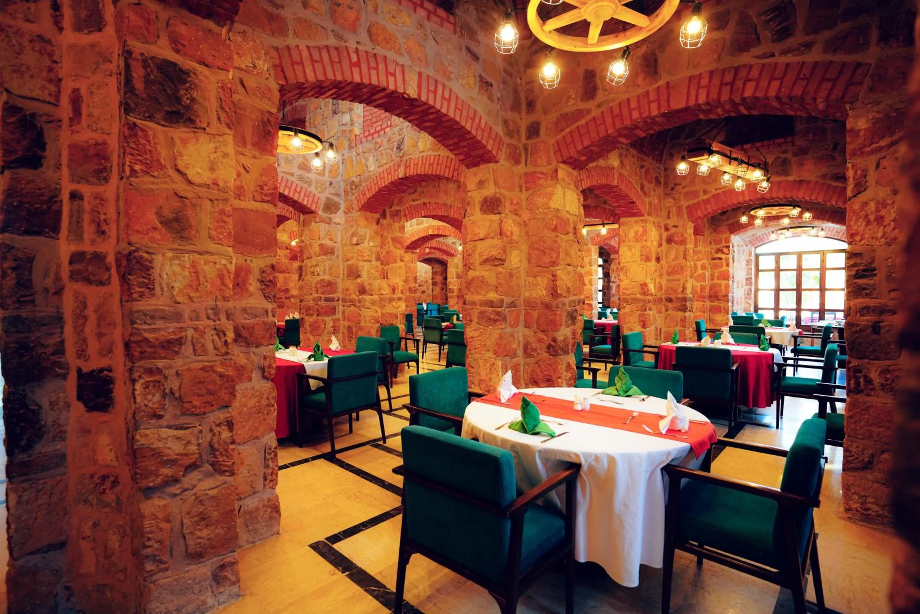 Restaurant/places to eat in UTOPIA Blue Resort