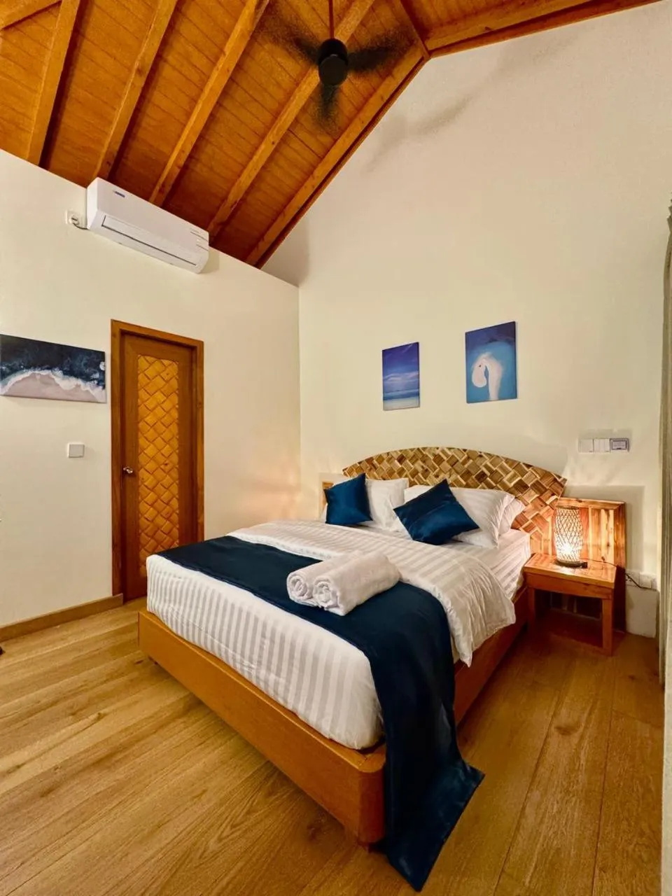 Bedroom, Bed in Rattehi Inn at Rakeedhoo