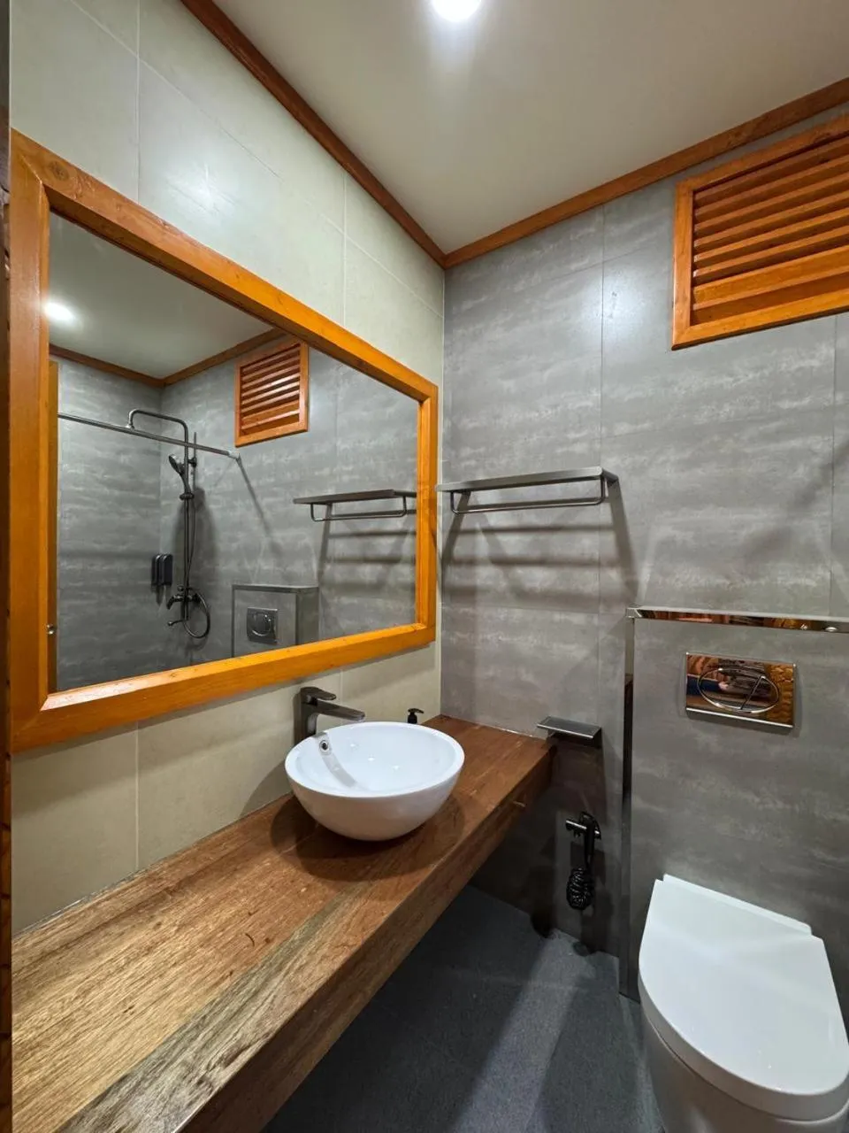 Bathroom in Rattehi Inn at Rakeedhoo