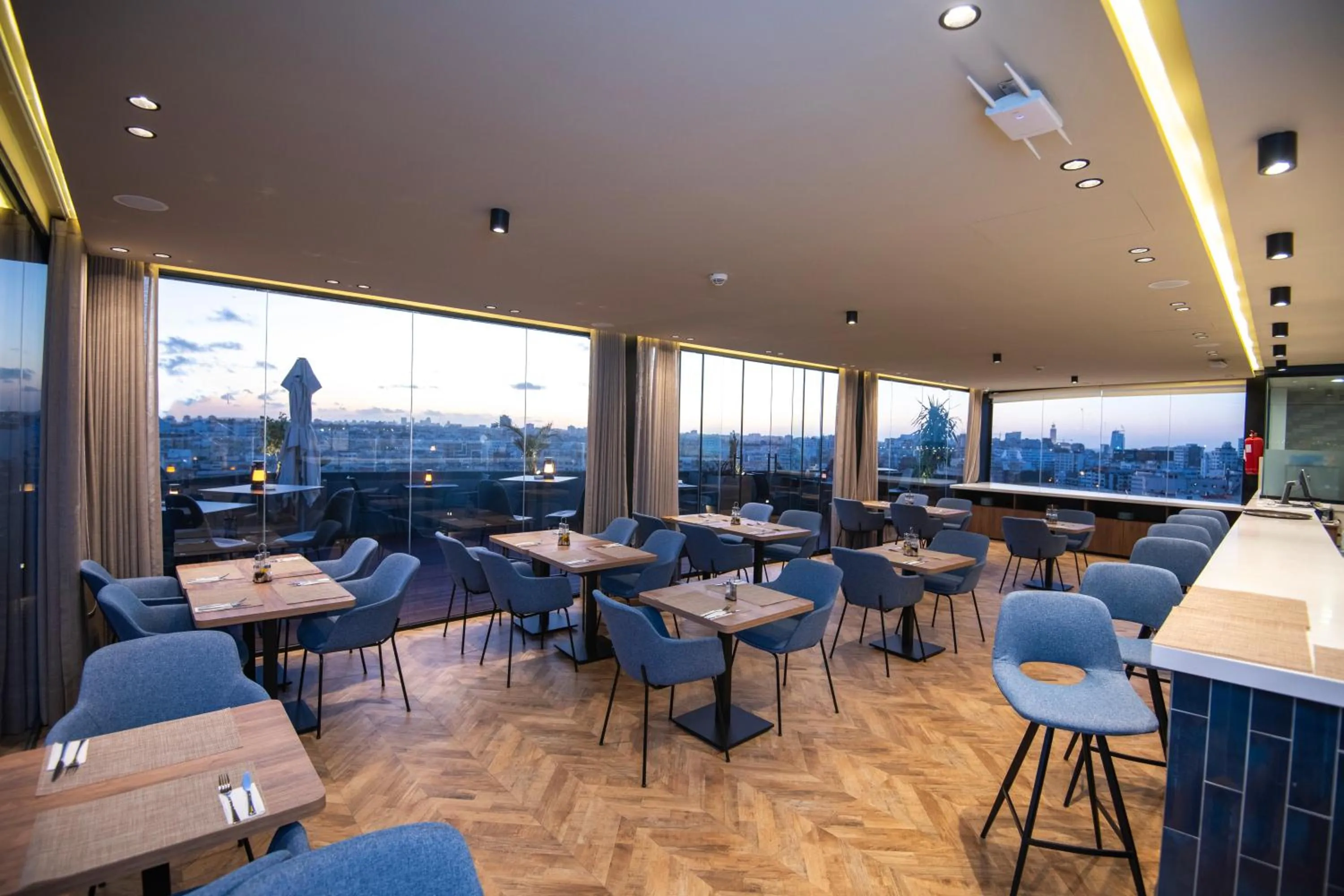 Restaurant/places to eat in ADAY Hotel Casablanca