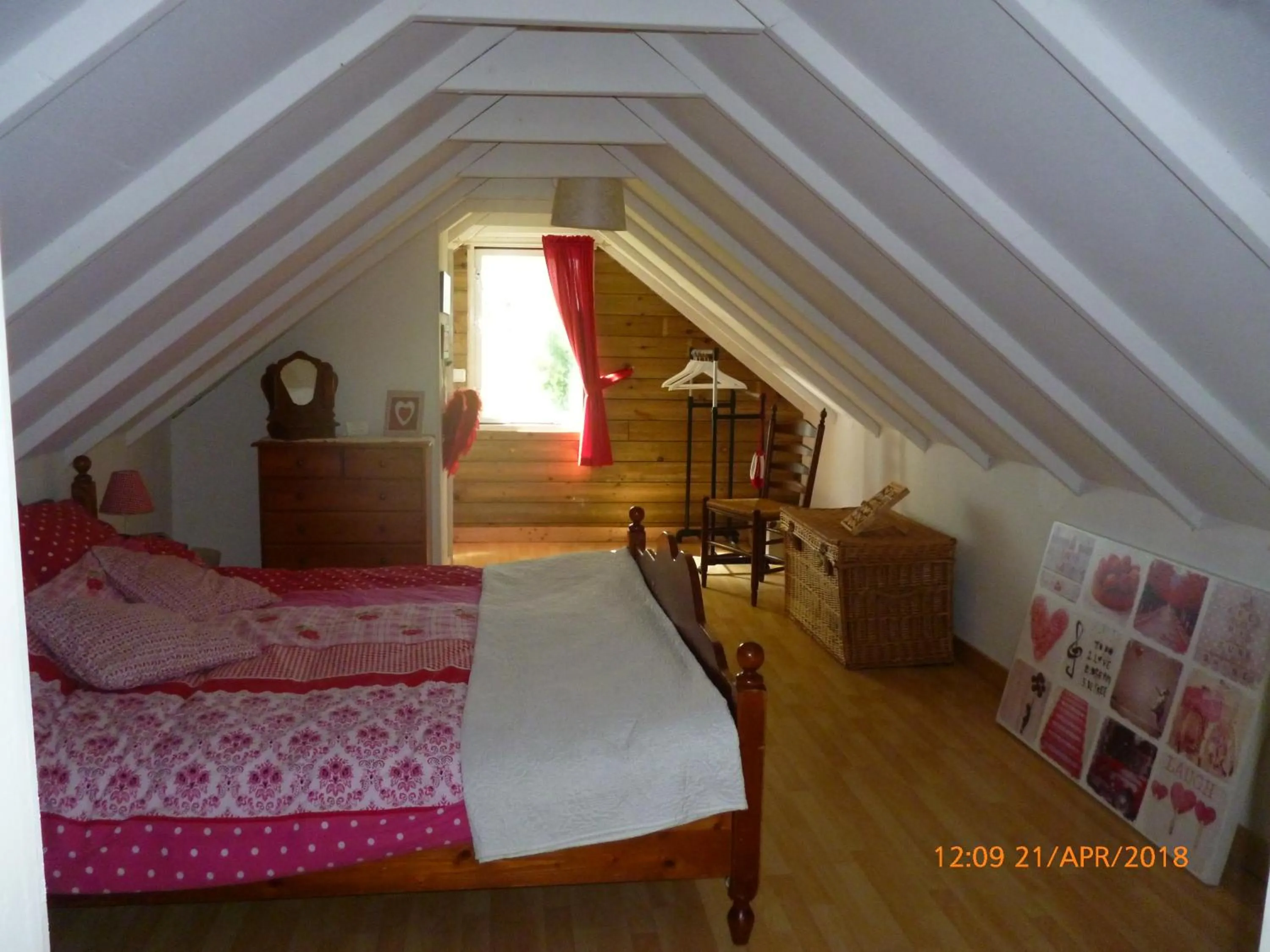Bedroom, Bed in De Trouwerie