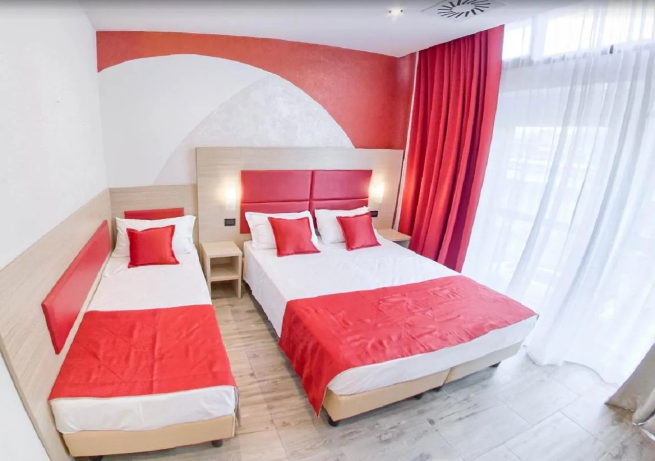 Bed in Hotel Luxor Florence