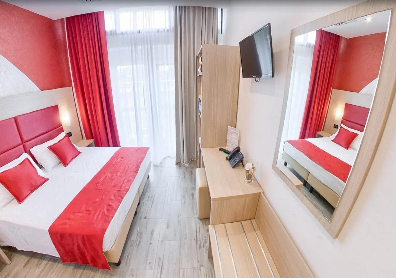 Bed in Hotel Luxor Florence