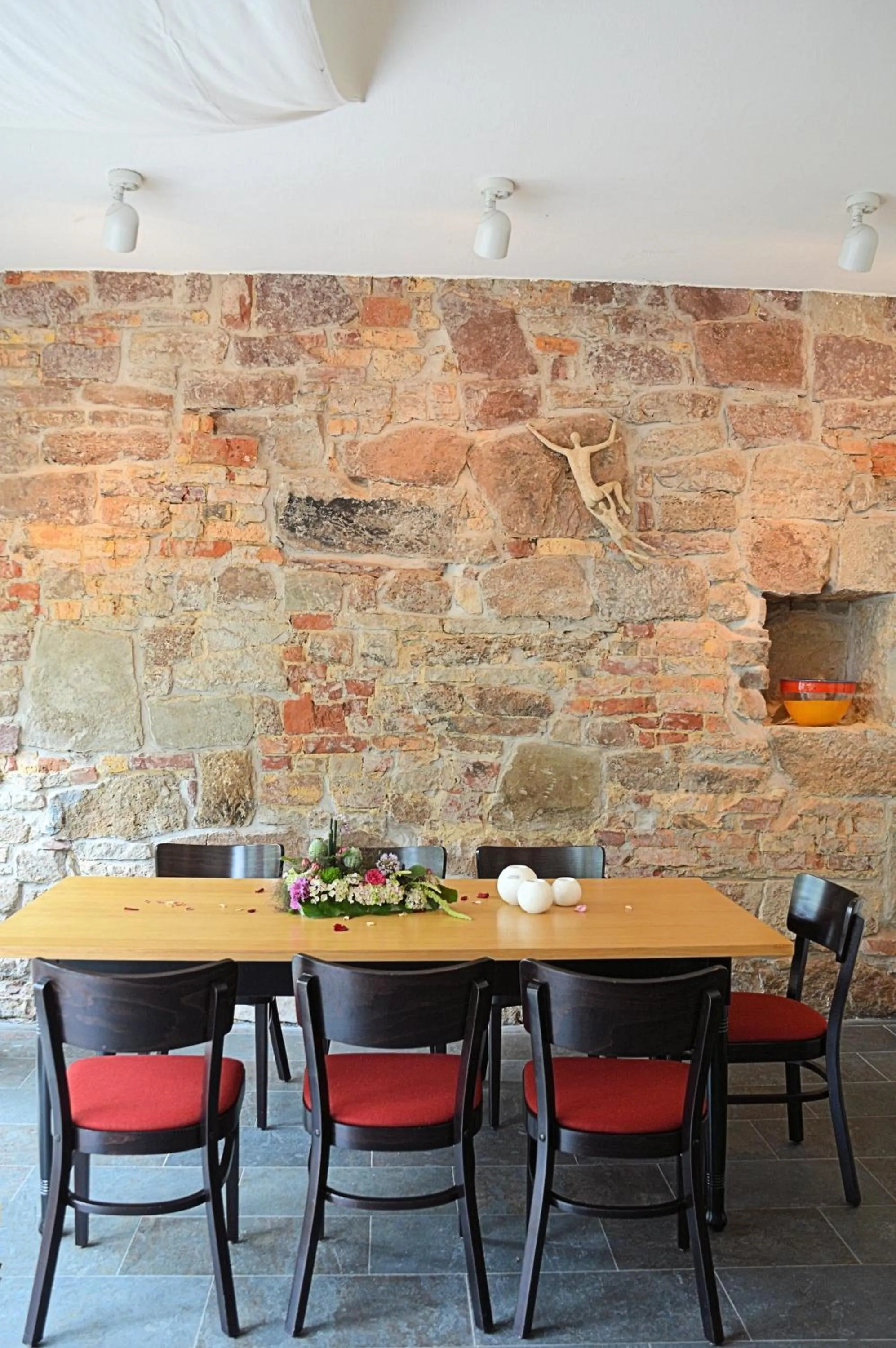 Restaurant/places to eat in Hotel Schlafschön