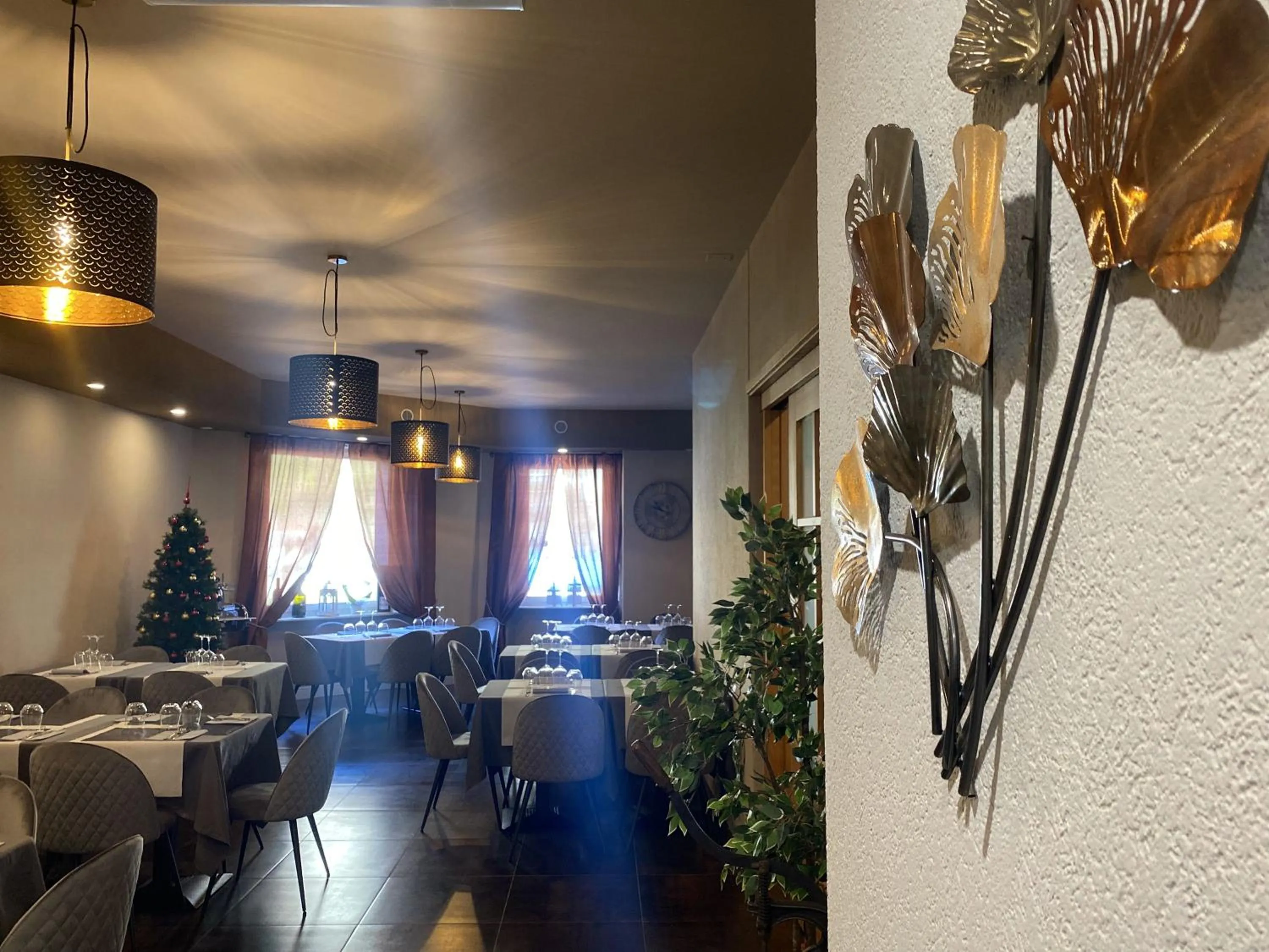 Restaurant/places to eat in Albergo Stazione