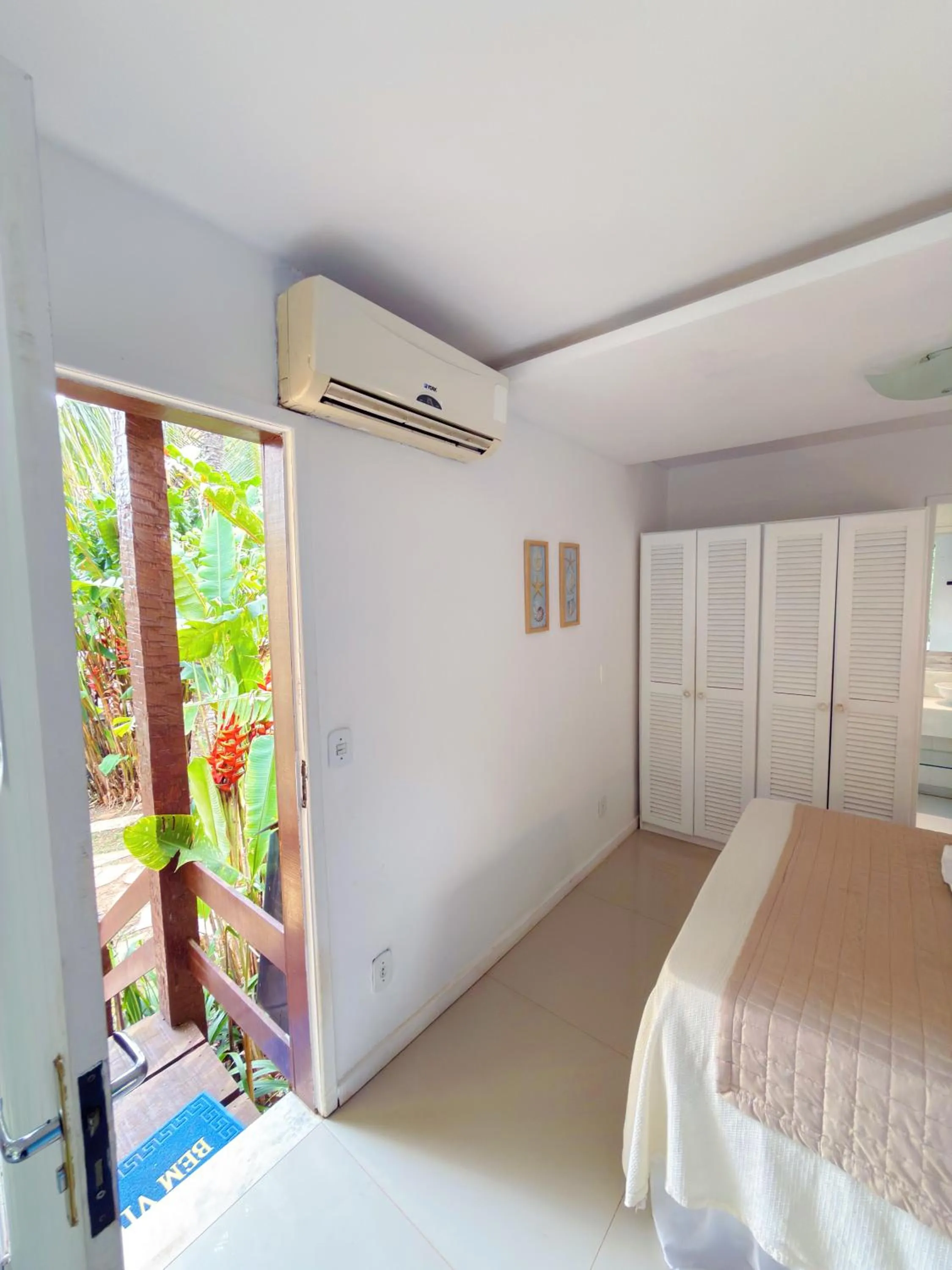 Bed in EstrelaMar Ferradura Restaurante & Spa