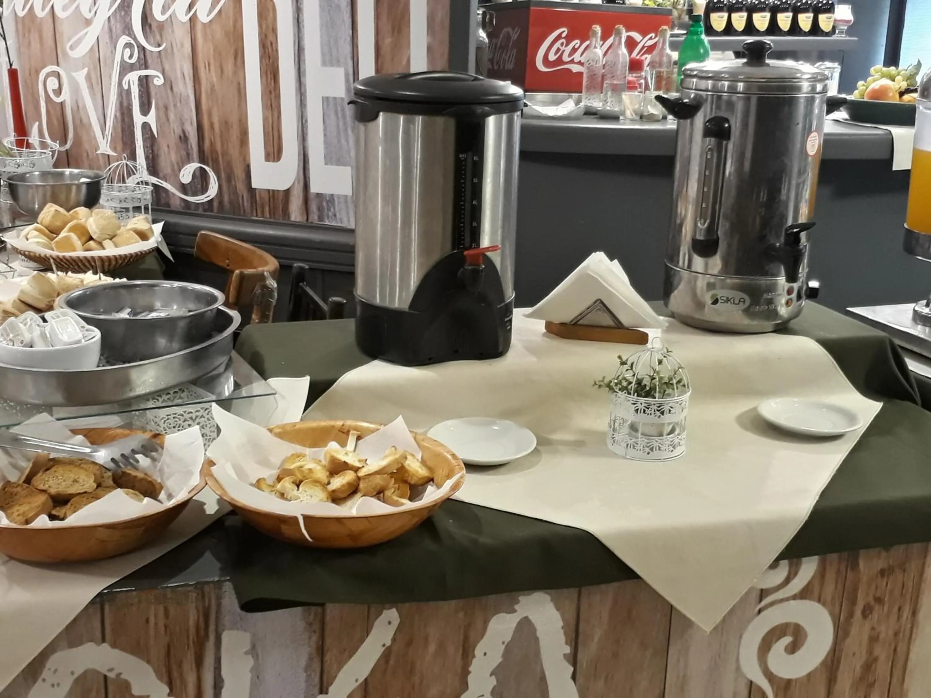 Costanera Hotel