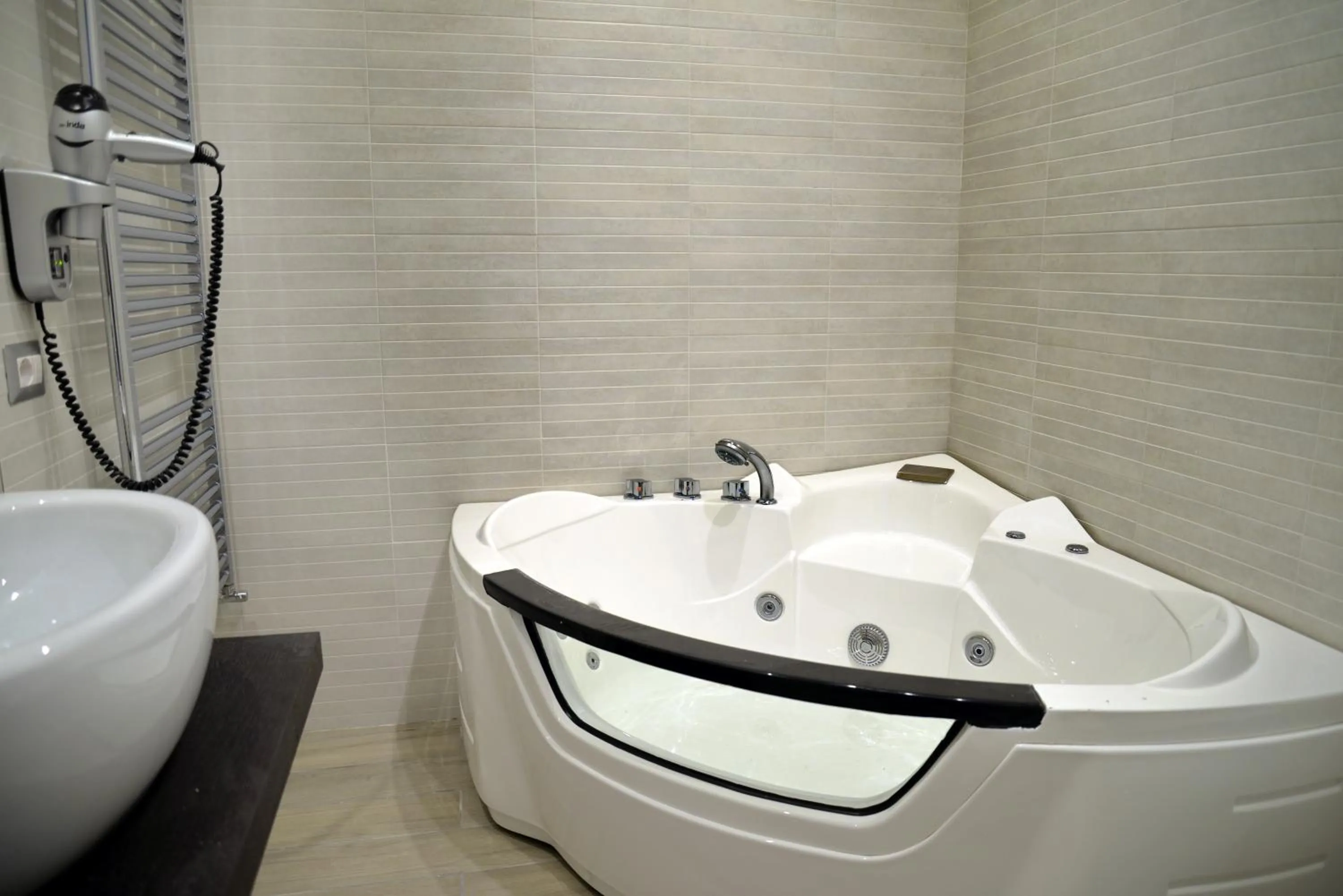 Toilet in Gregori Guest House