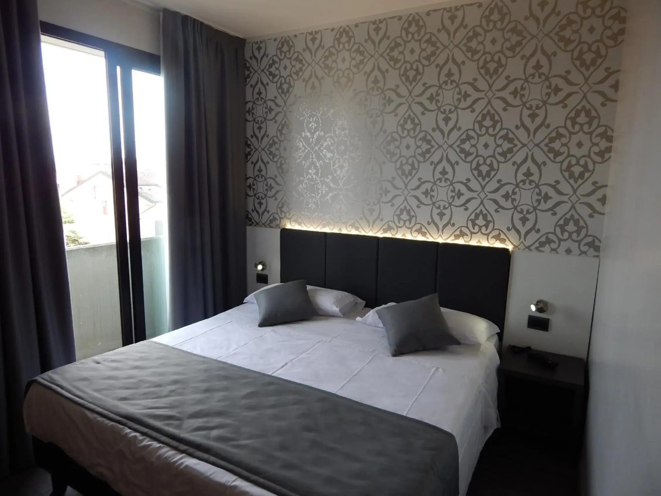 Superior Double Room (1 Adult) in Ilga Hotel Superior Double Room (1 Adult) in Ilga Hotel