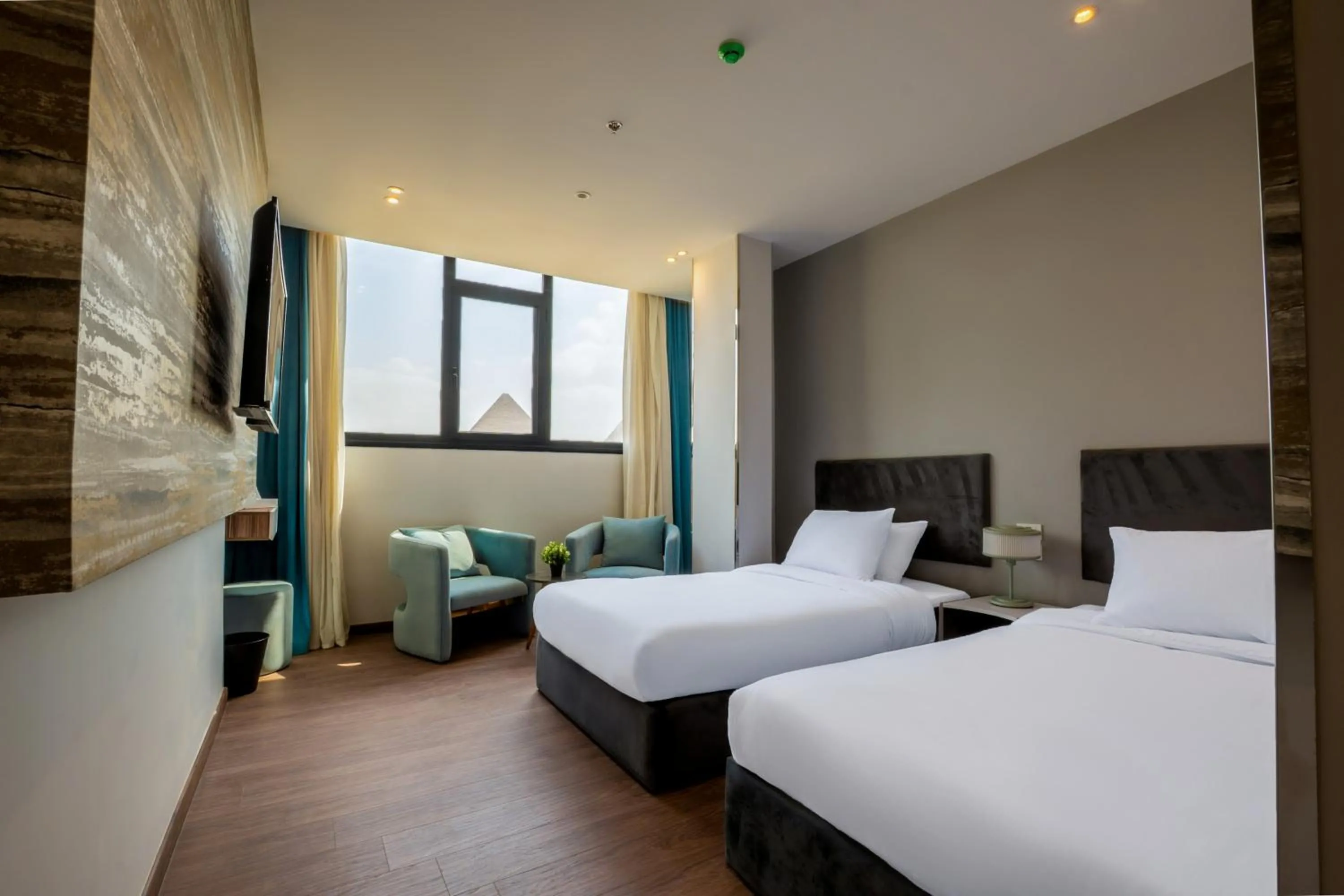 Superior Double or Twin Room with Mountain View - single occupancy in Casa De Pyramids