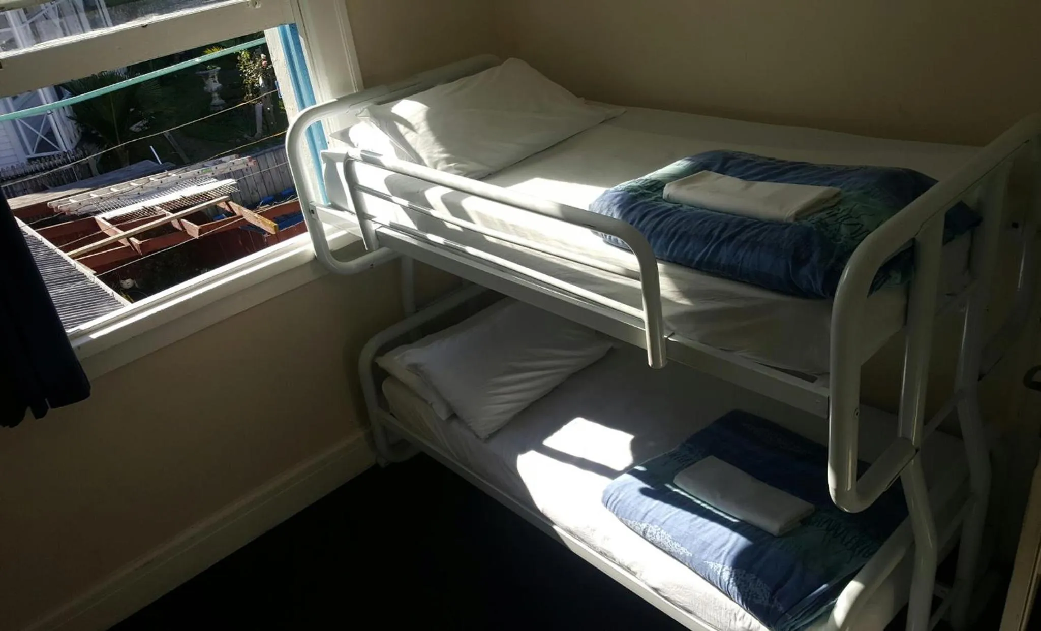 bunk bed, Bed in Crashpalace Napier