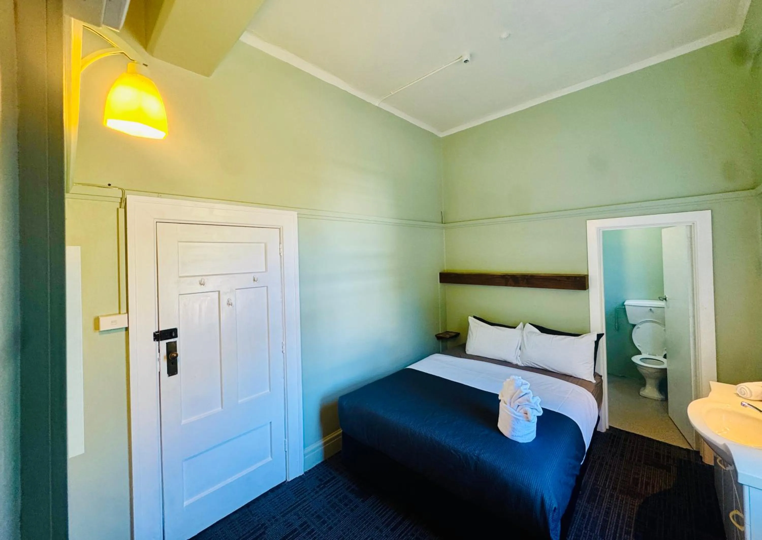 Bed in Crashpalace Napier