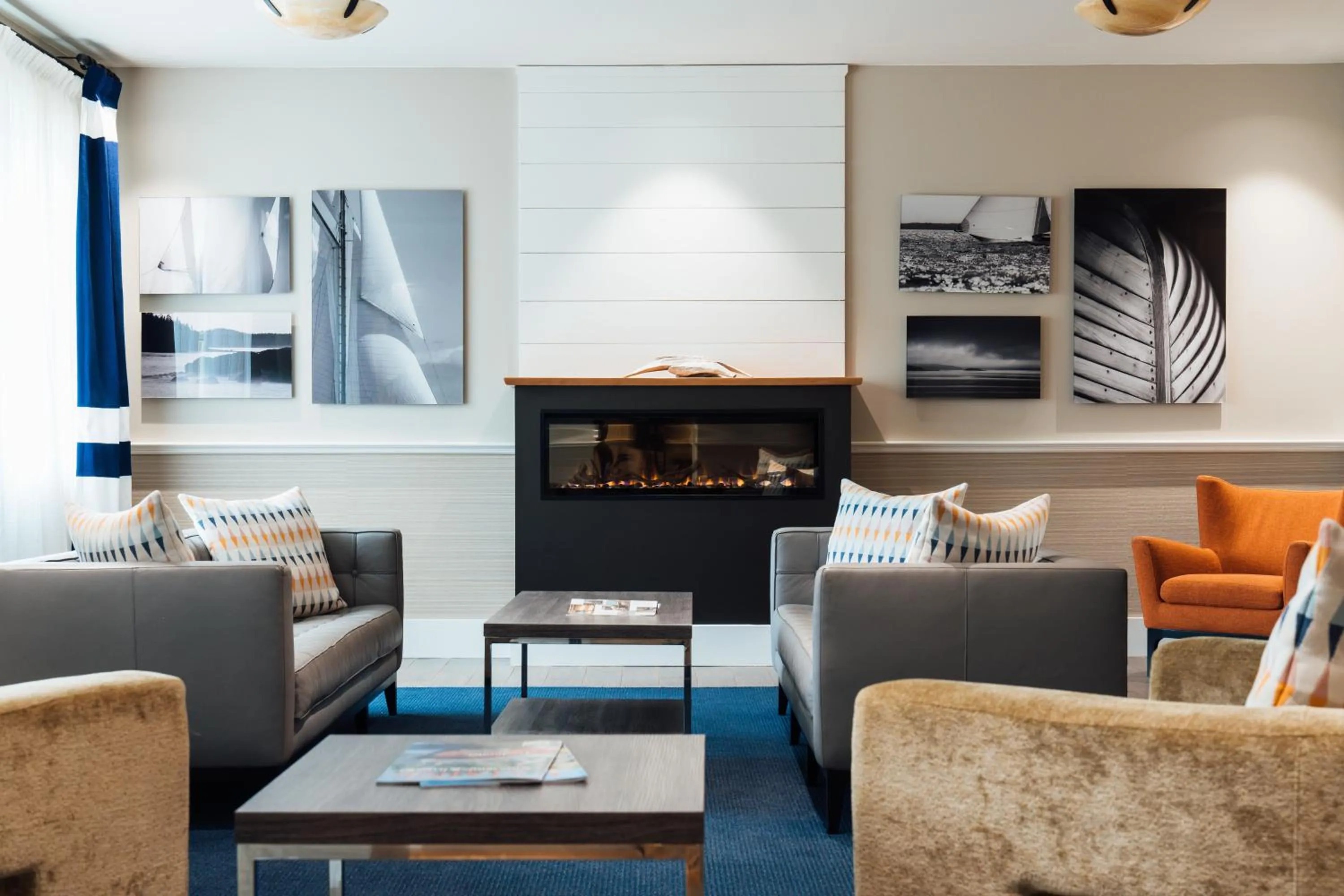 Lobby or reception in Belfast Harbor Inn