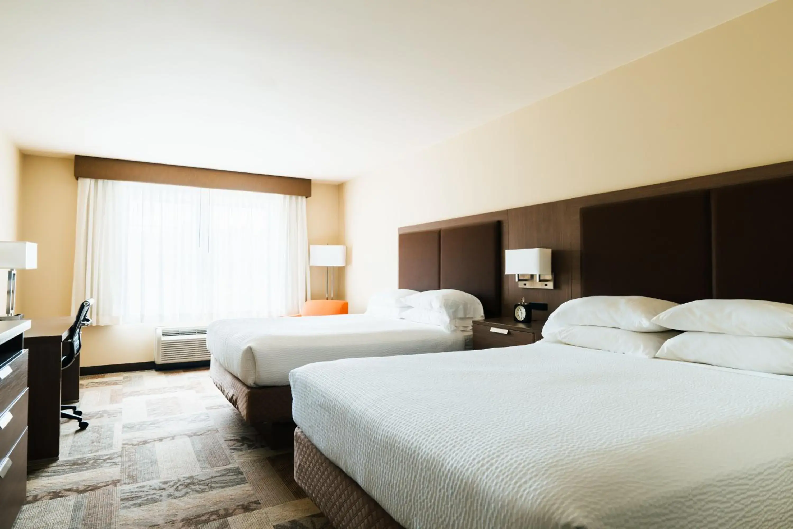 Bedroom, Bed in Belfast Harbor Inn Bedroom, Bed in Belfast Harbor Inn