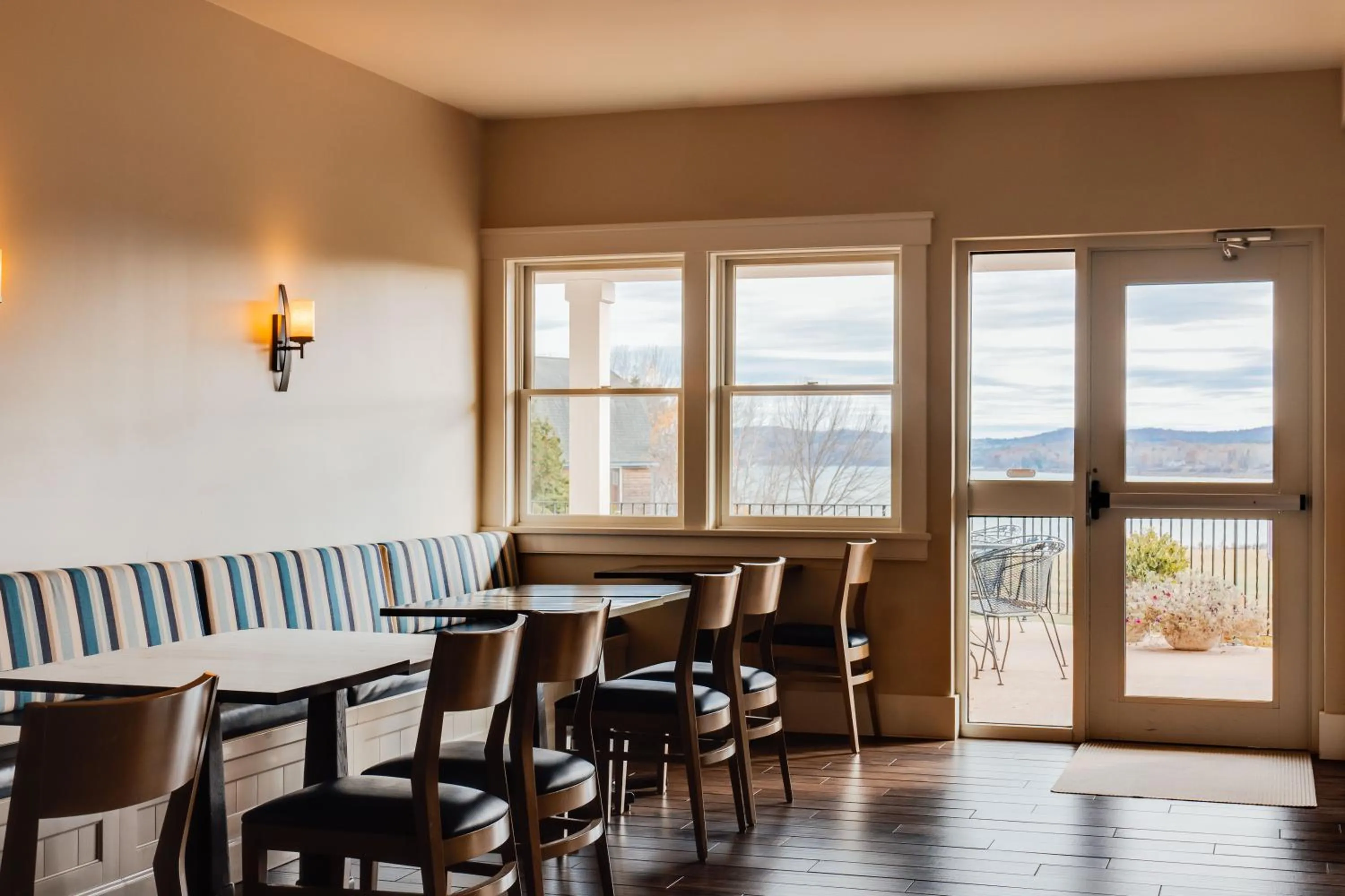 Dining area in Belfast Harbor Inn