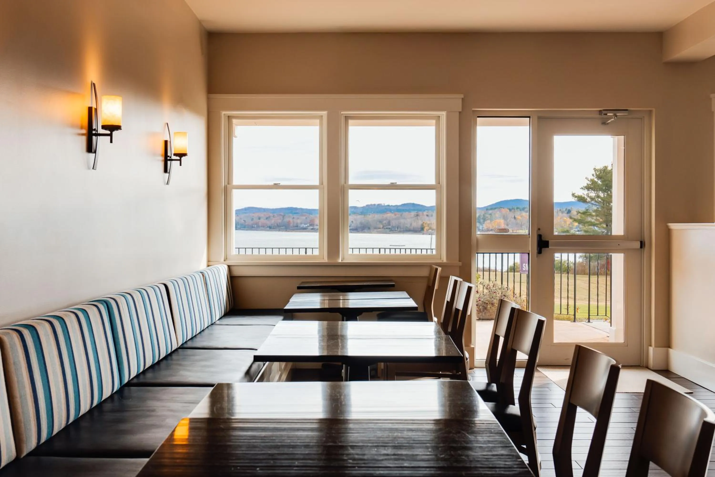Dining area in Belfast Harbor Inn