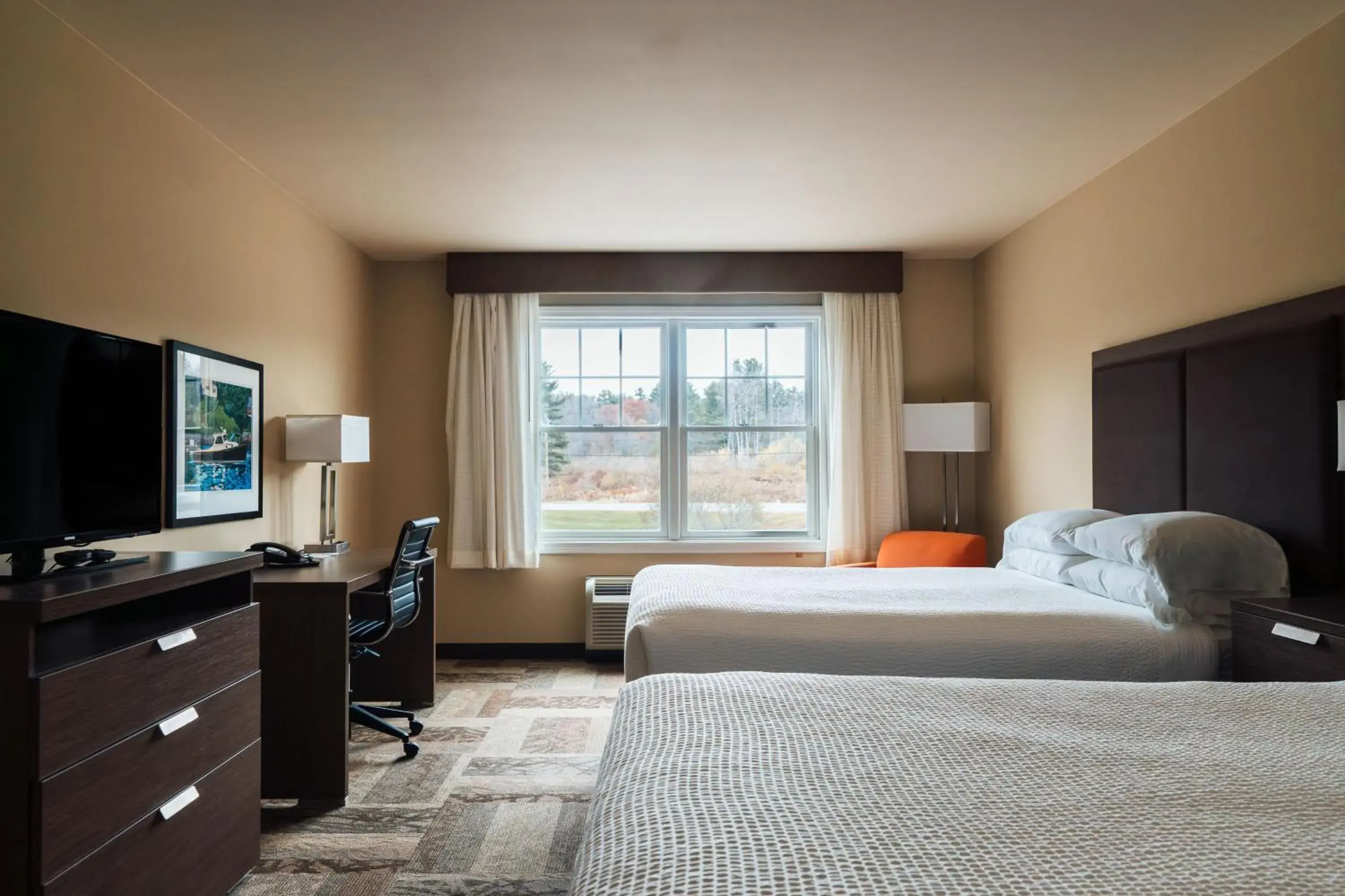 Bedroom, Bed in Belfast Harbor Inn Bedroom, Bed in Belfast Harbor Inn