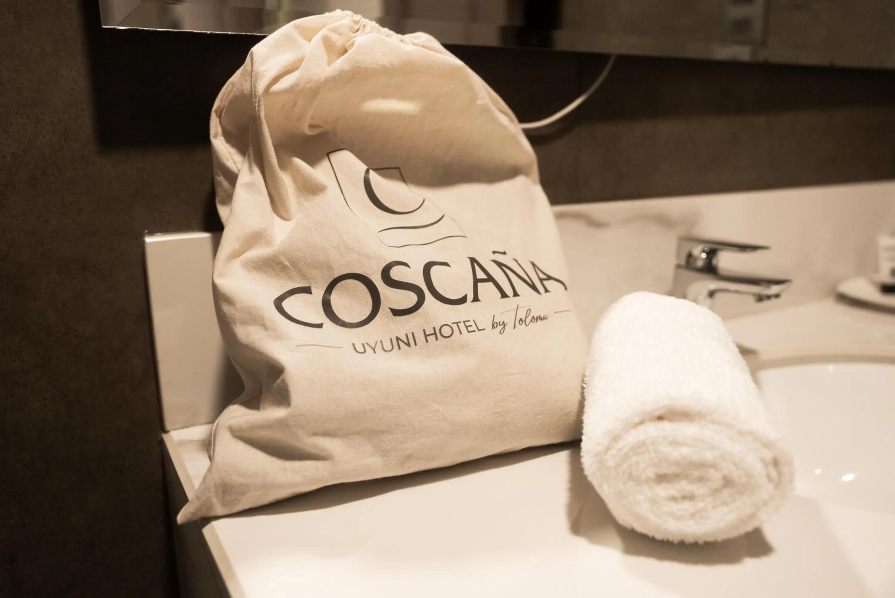 hair dryier in Coscaña Uyuni Hotel by Toloma