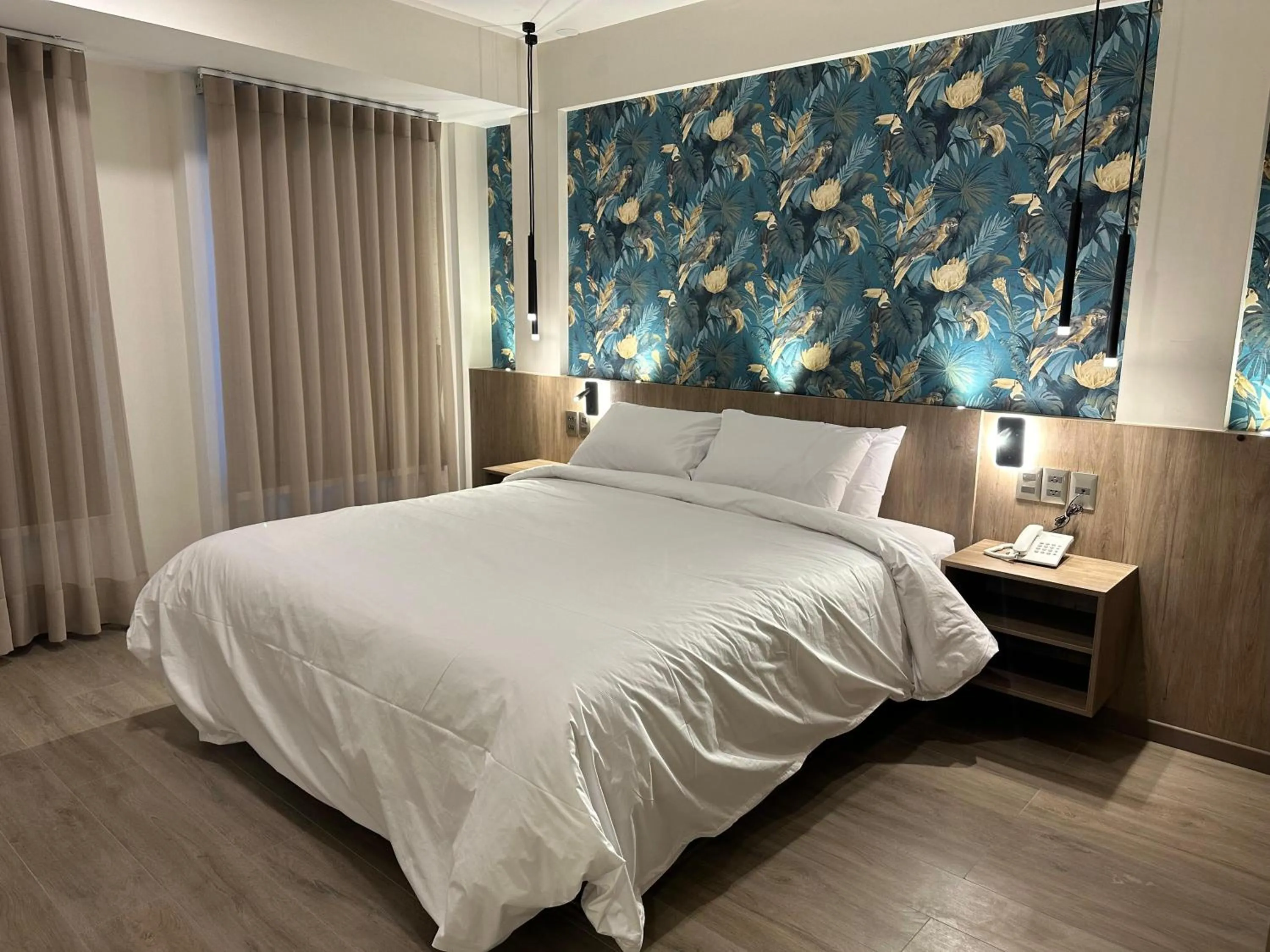 Photo of the whole room, Bed in Coscaña Uyuni Hotel by Toloma